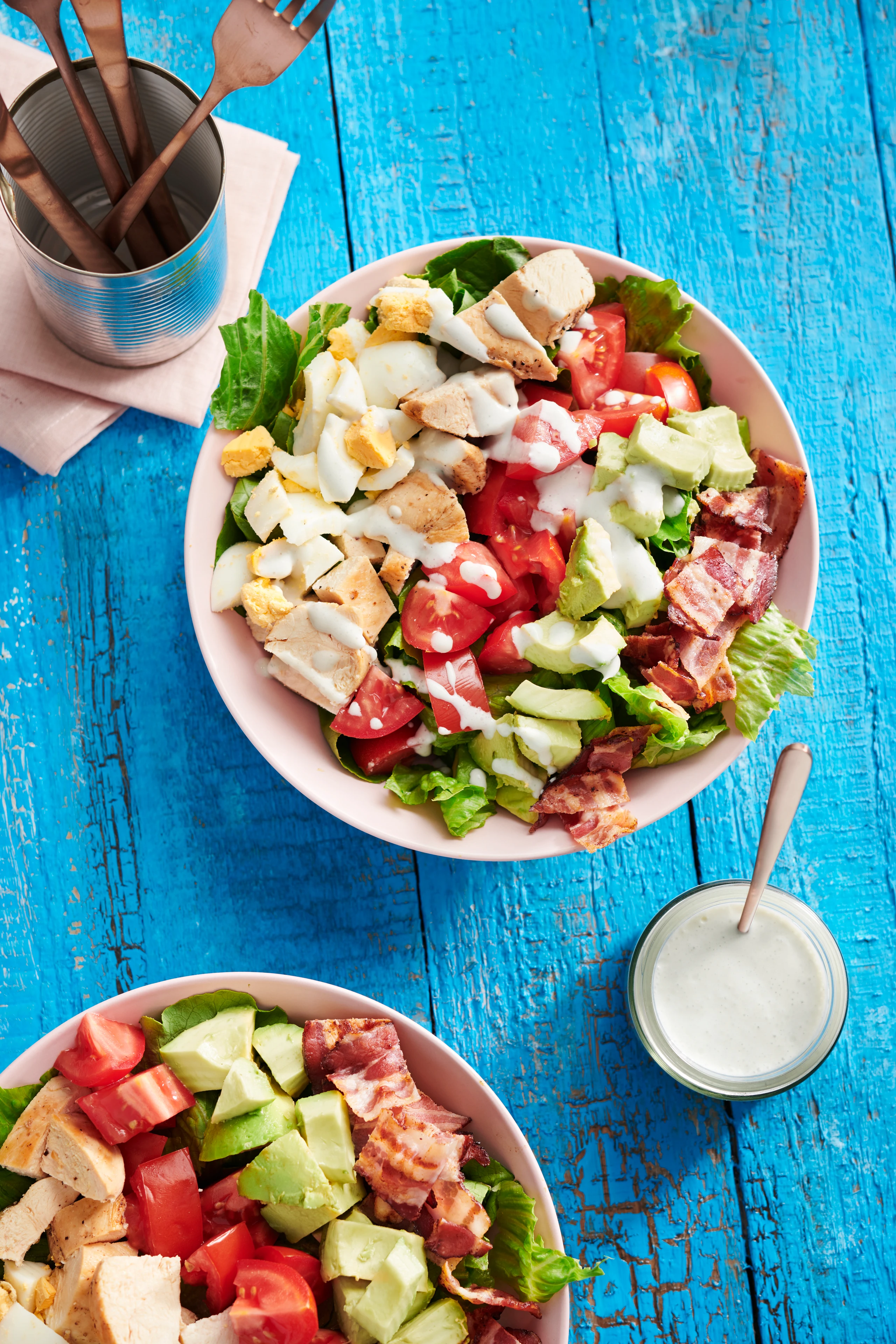 Cobb Salad mit Blue-Cheese-Dressing