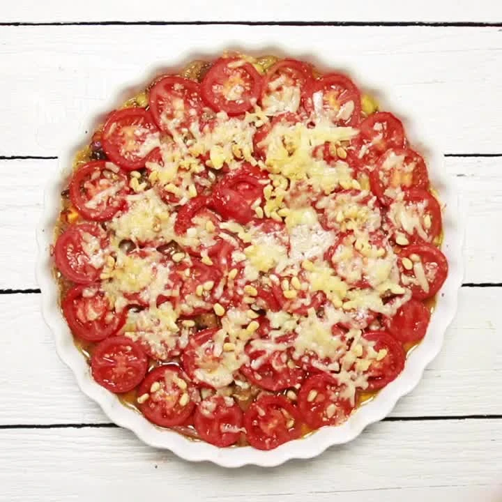 Mediterraner Reisnudelauflauf