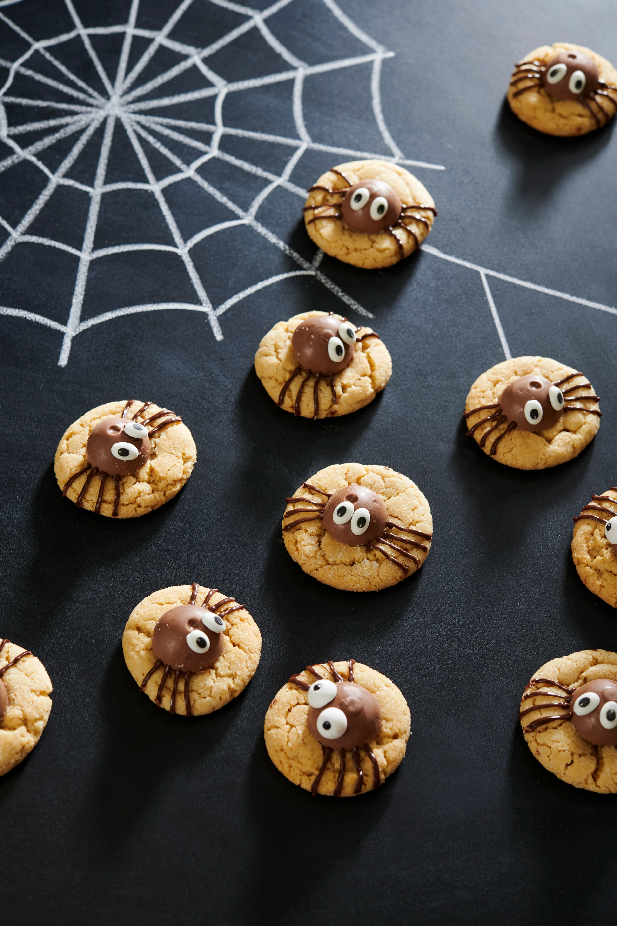 Halloween: Erdnussbutter-Spinnen-Kekse