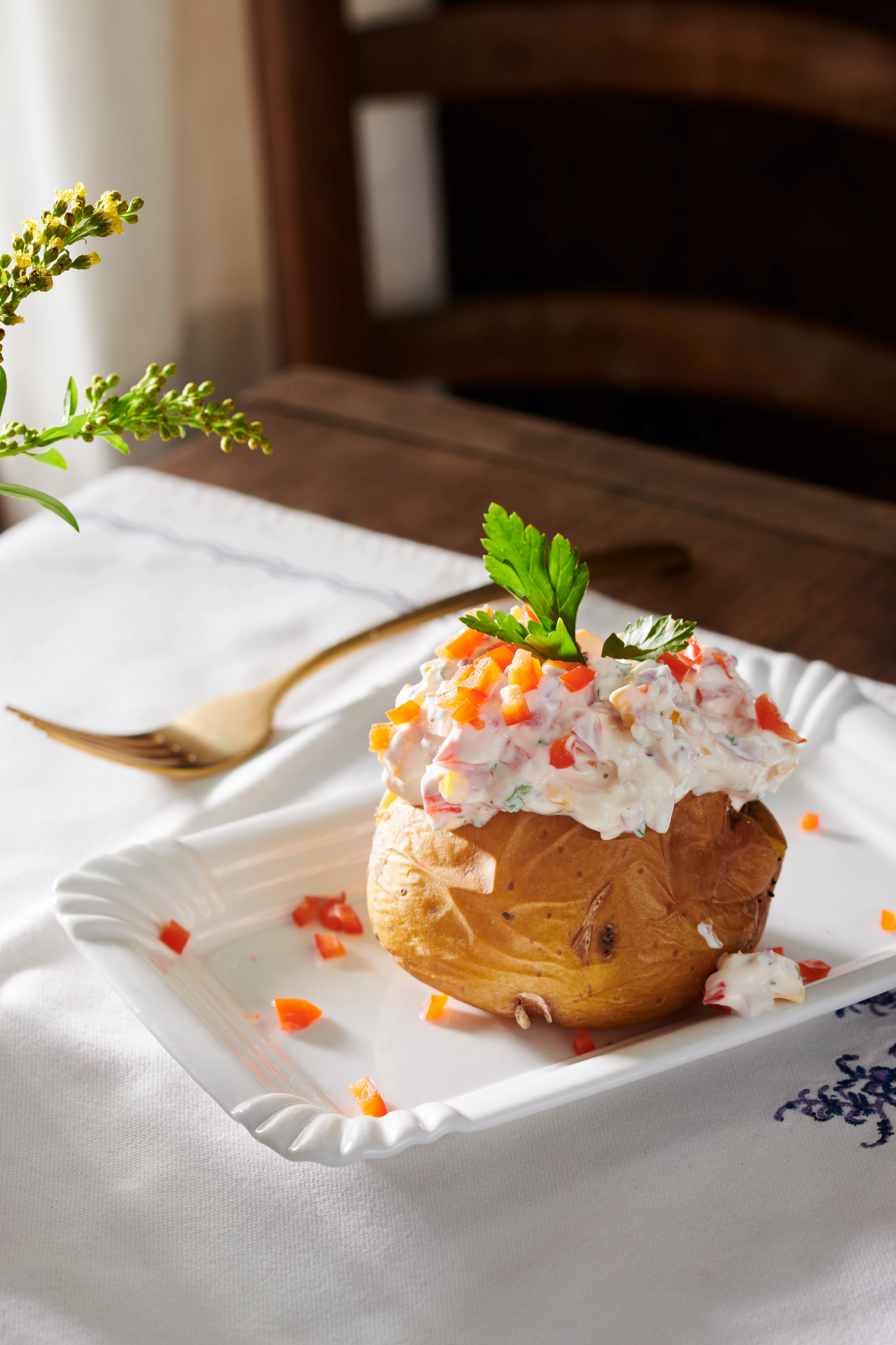 Ofenerdäpfel mit Gemüsetopfen