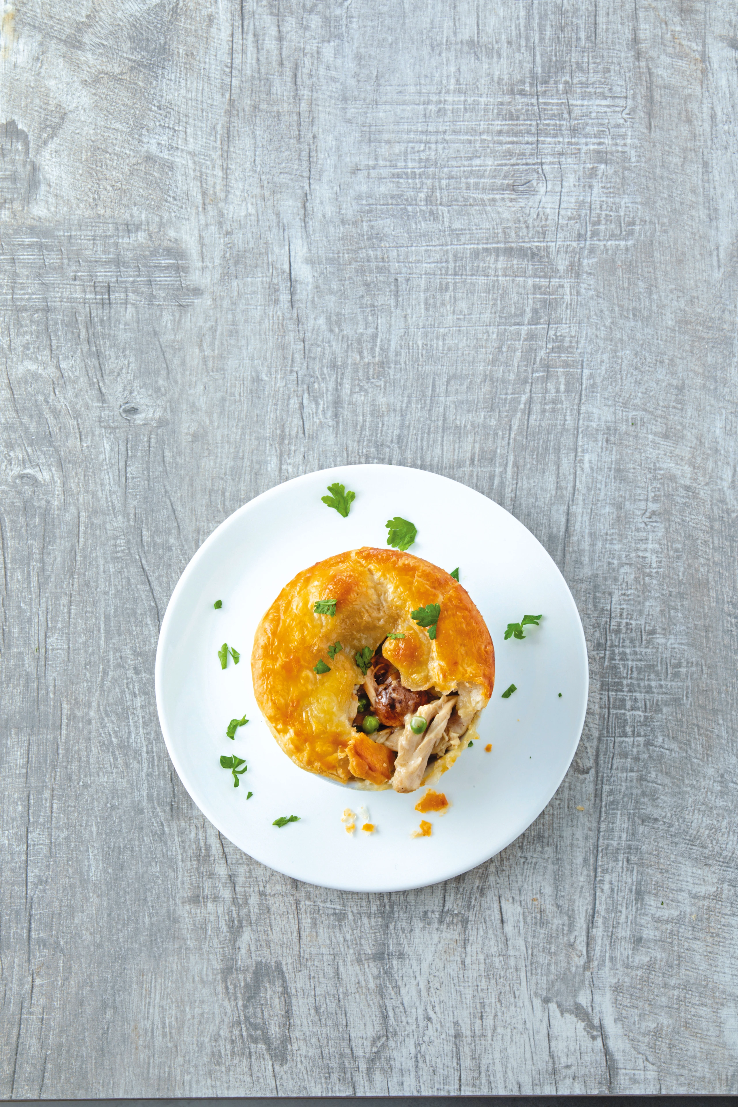 Henderlragout mit Blätterteighaube