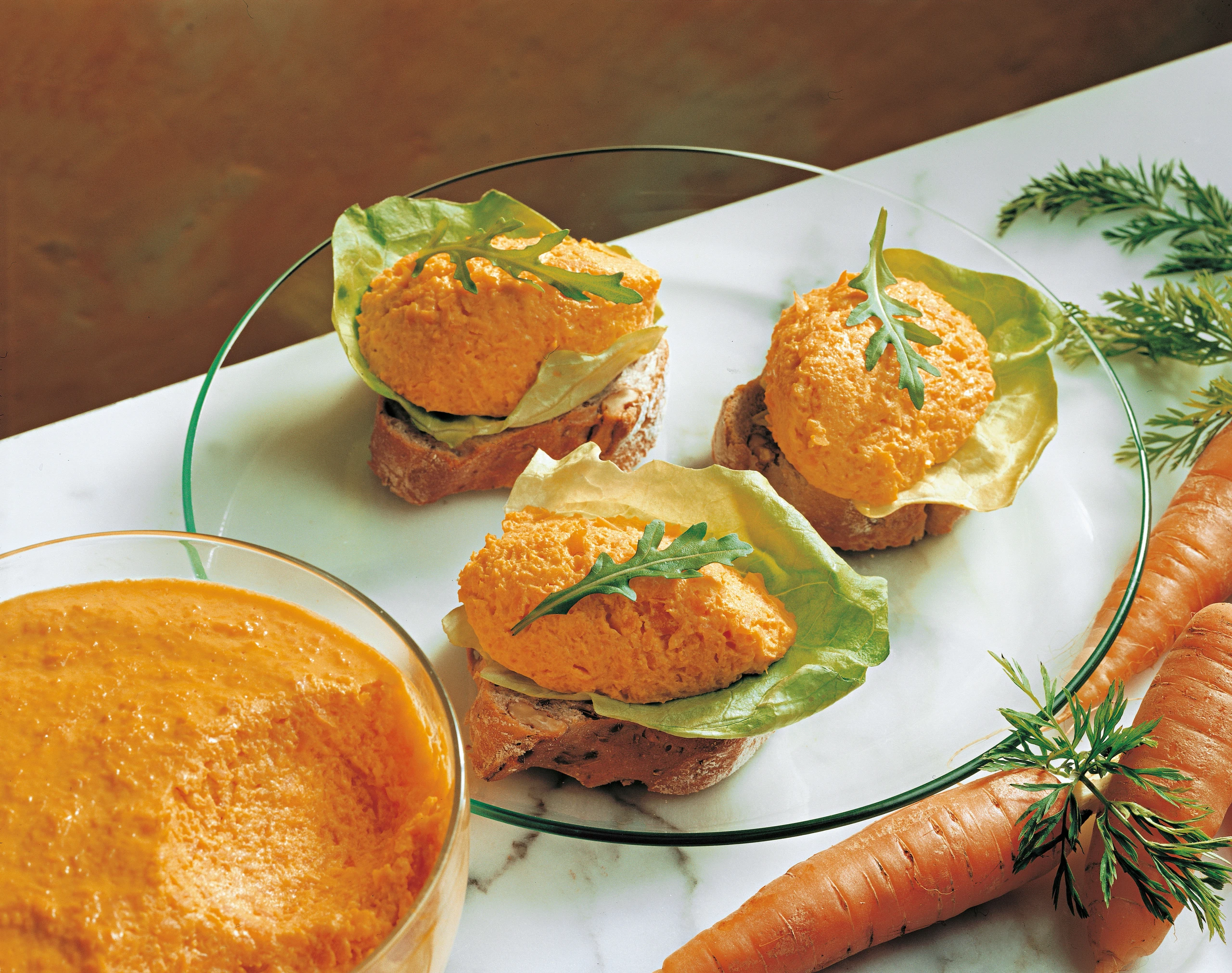 Karotten-Apfelmus-Brötchen