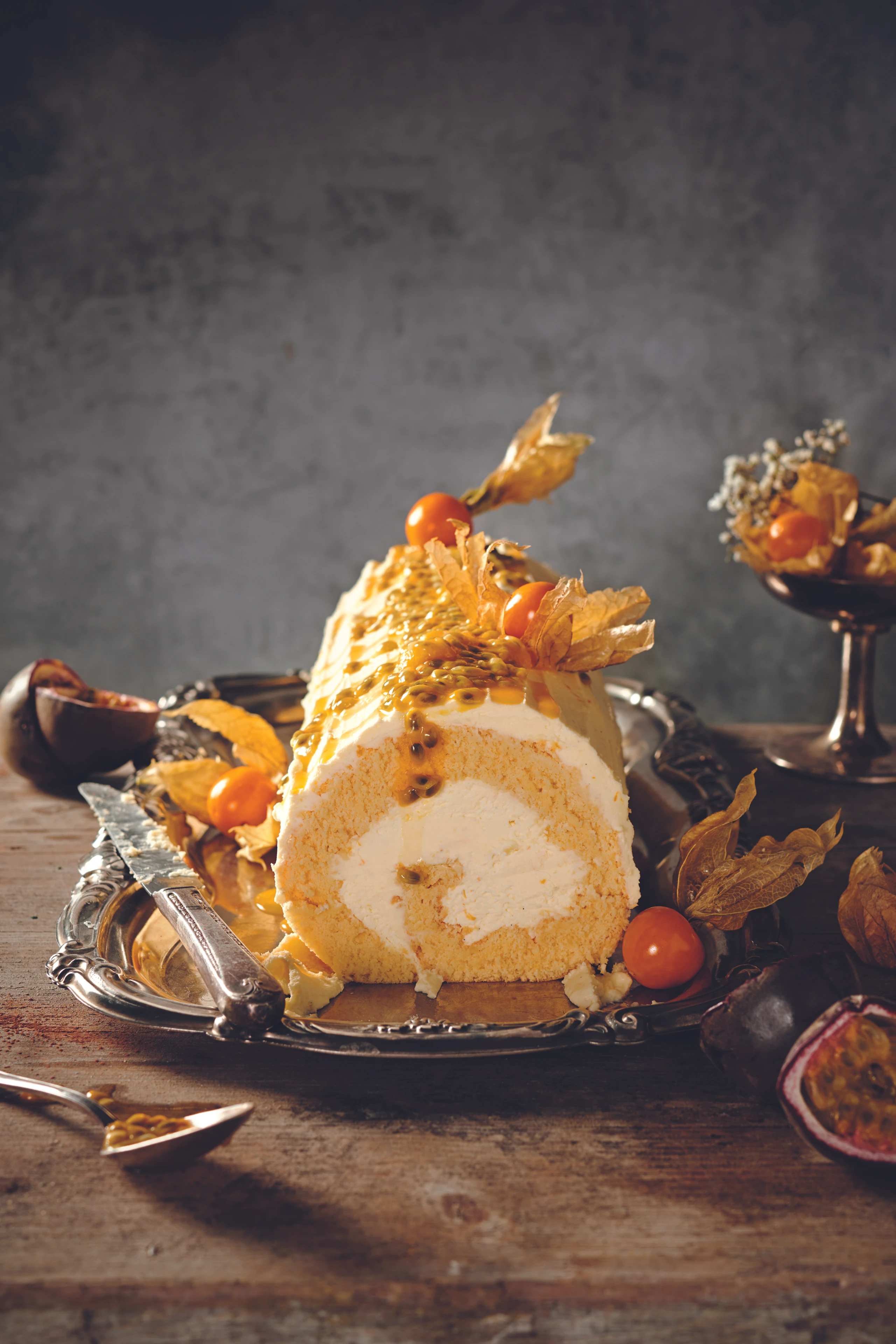 Biskuitroulade mit Maracuja