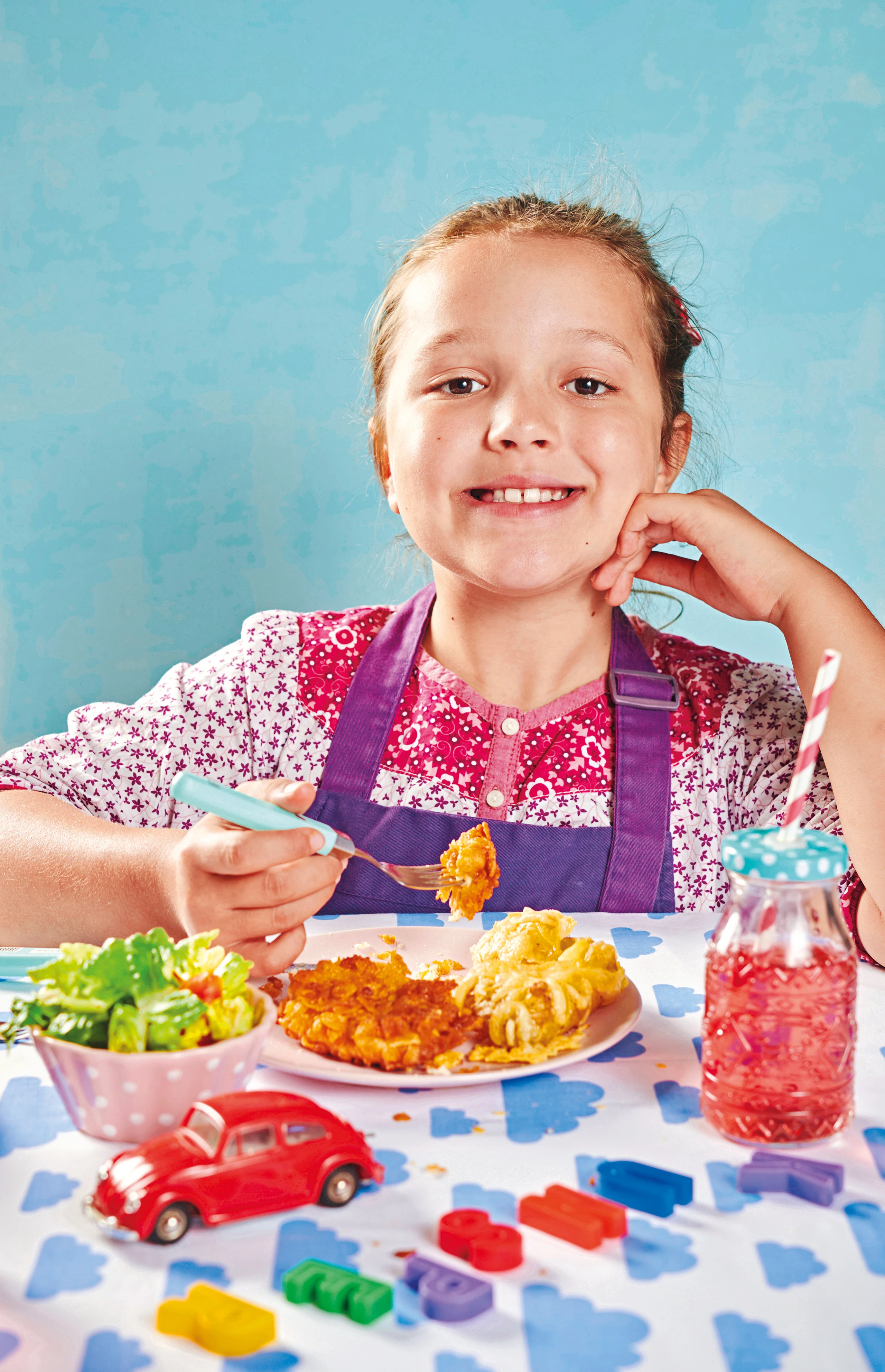 Mini-Cornflakes-Schnitzerl mit zerdrückten Käse-Erdäpfeln