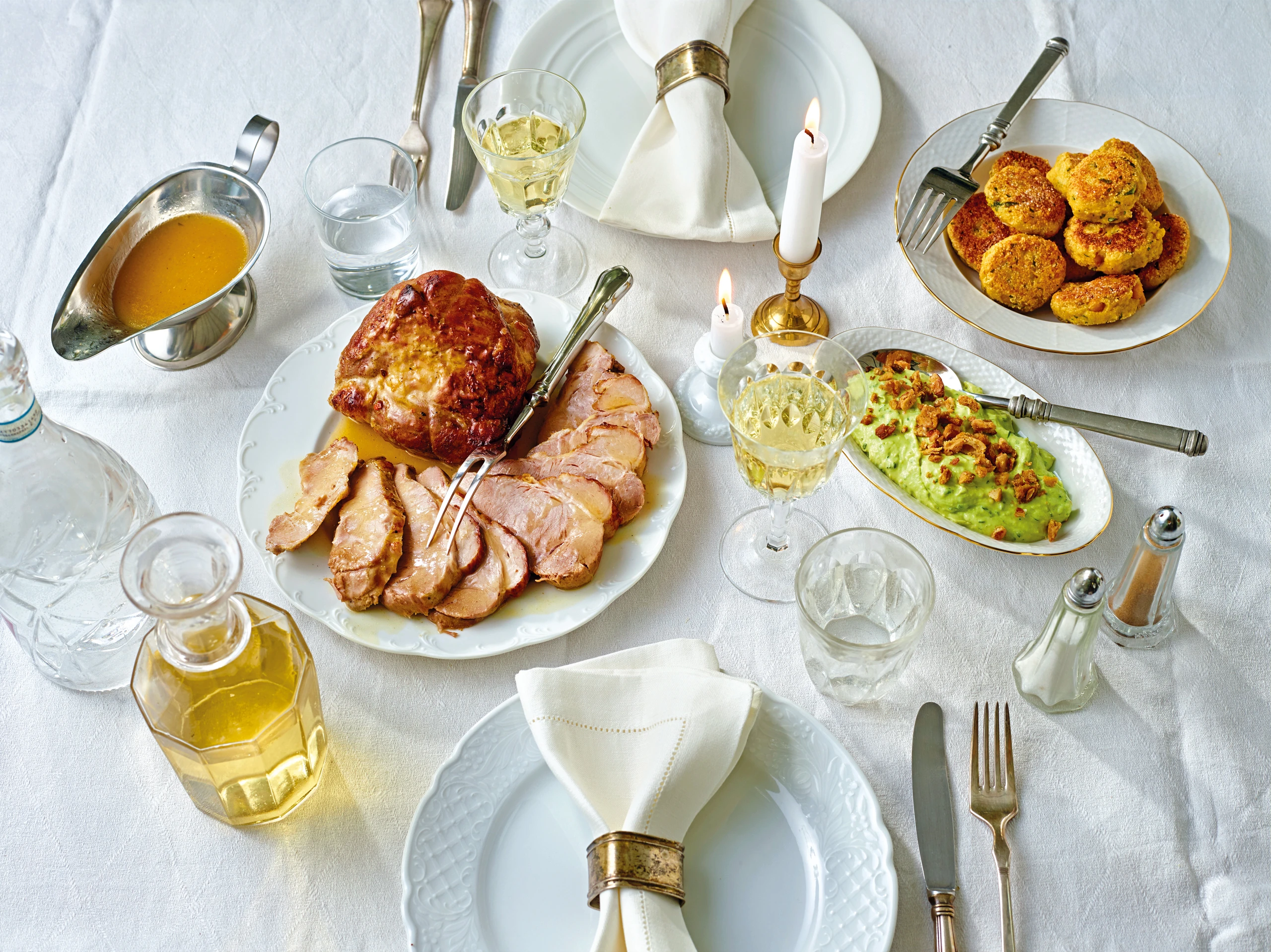 Schweinsbraten mit Avocadocreme und Kichererbsenpuffern