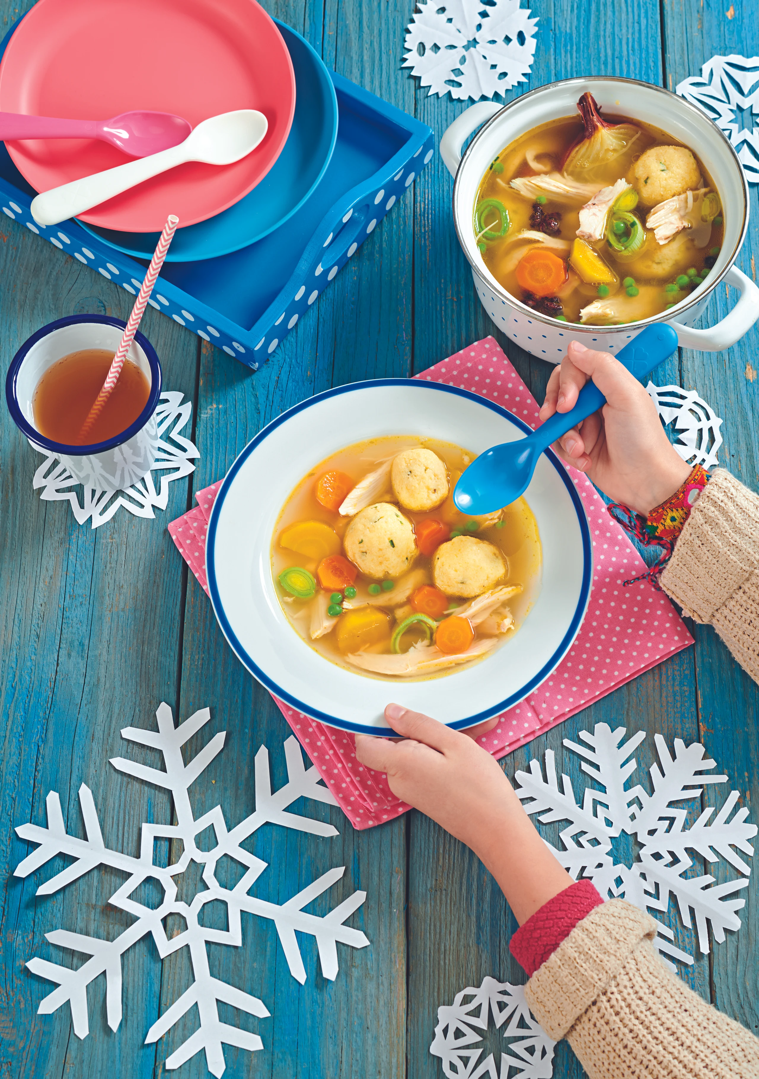 Hühnersuppe mit Grießknöderln