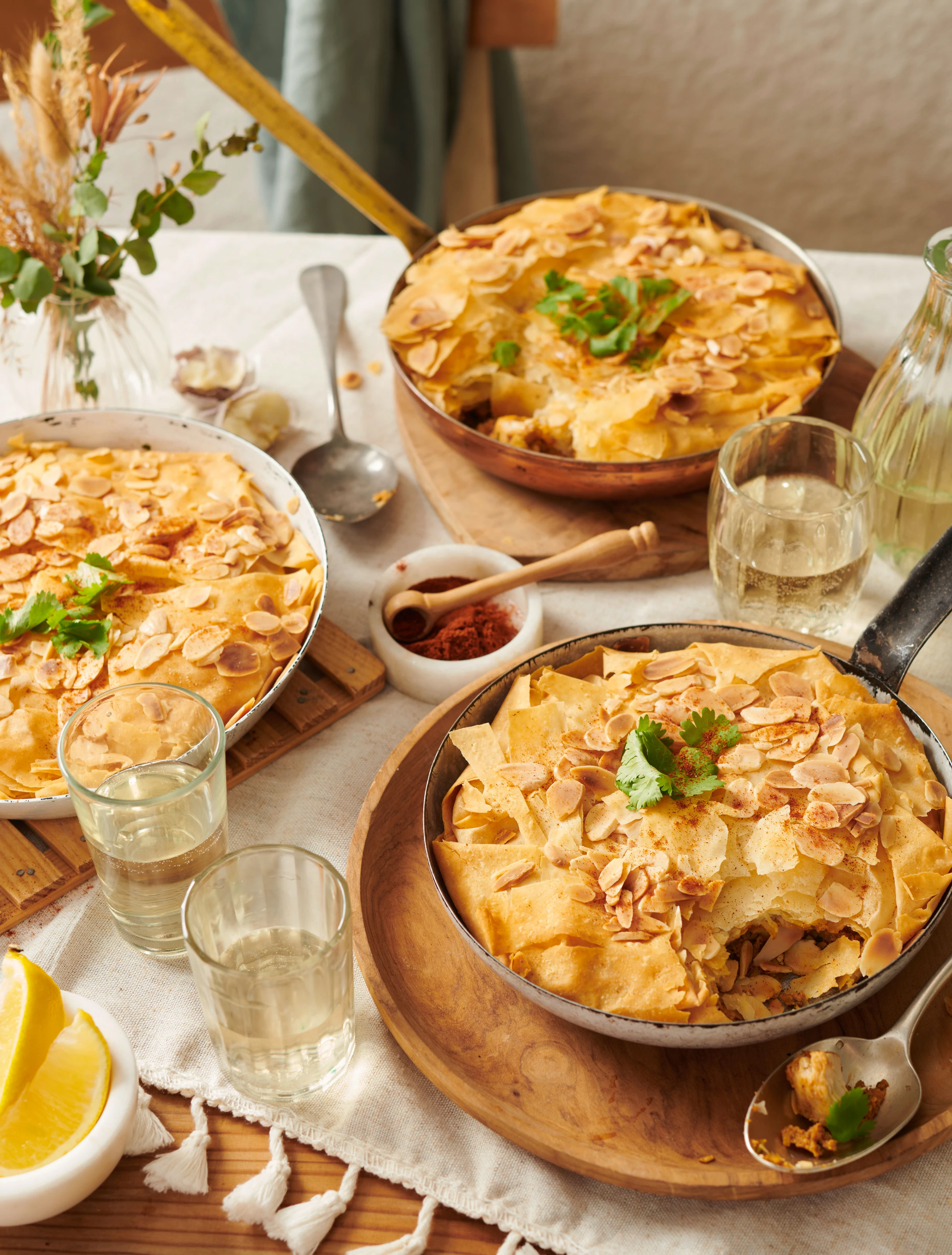 Mini-B'stilla gefüllt mit Huhn, Mandeln & Zimt