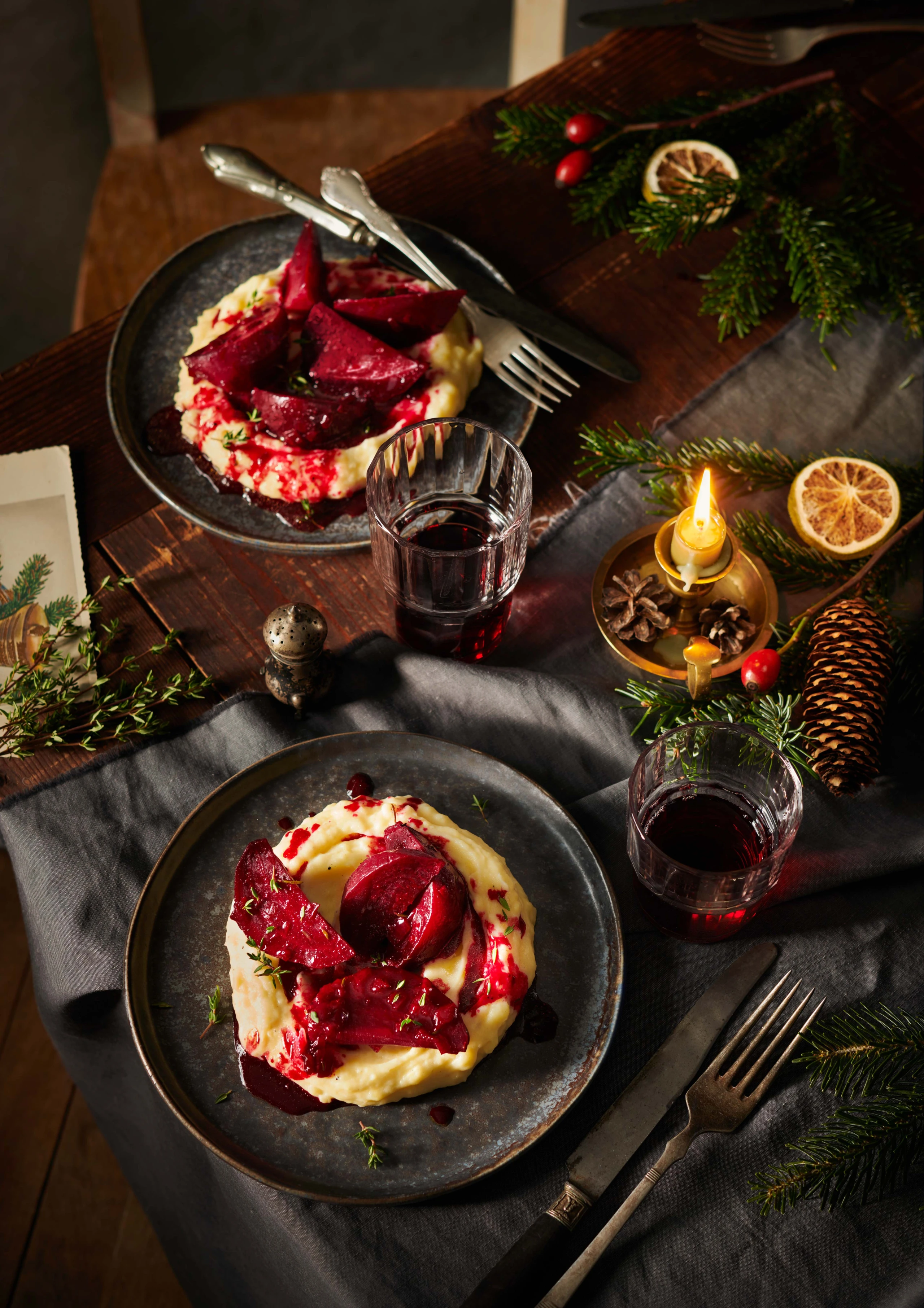 Geschmorte Rote Rüben mit Knoblauchpüree