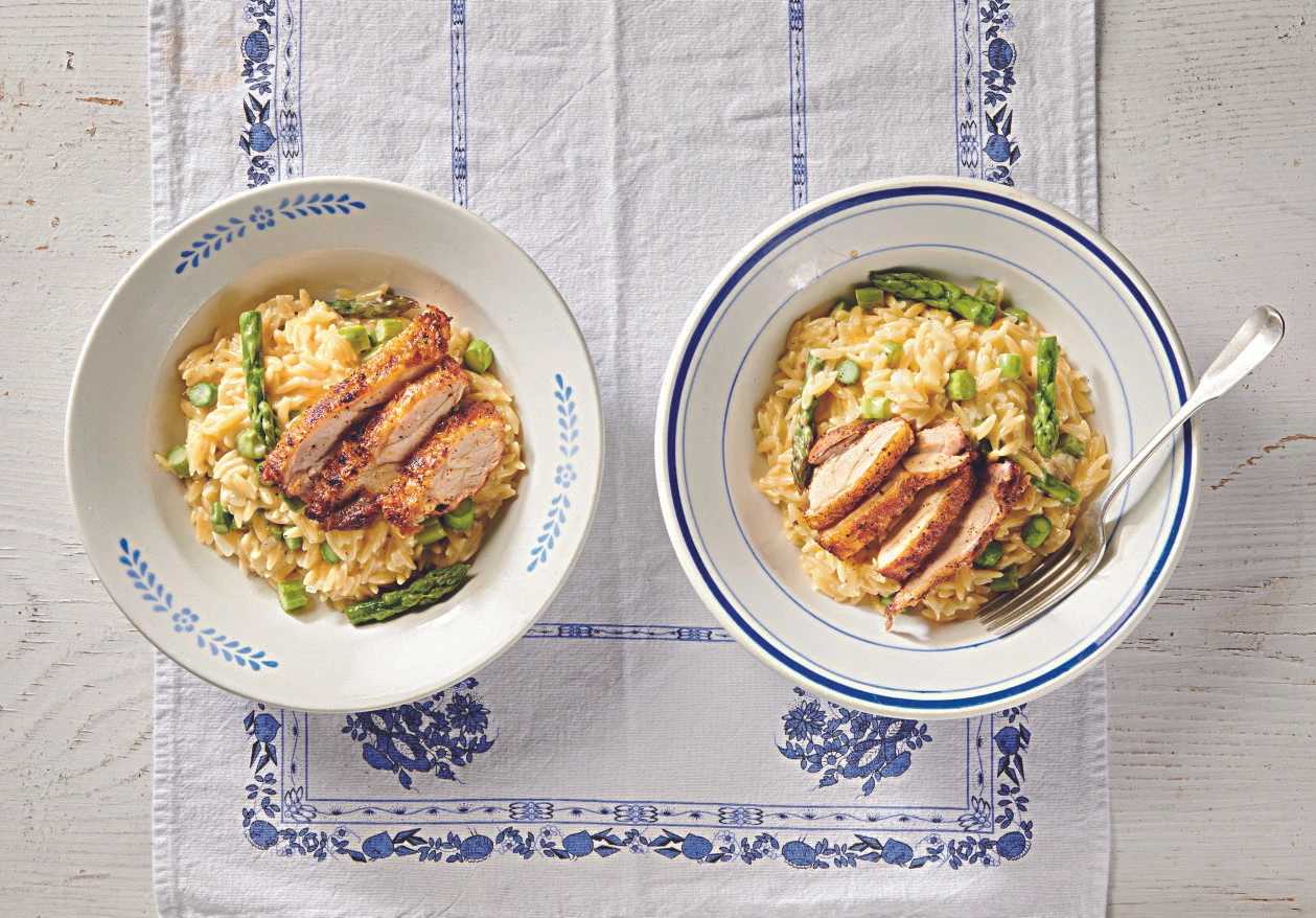 Spargel-Orzo mit Huhn