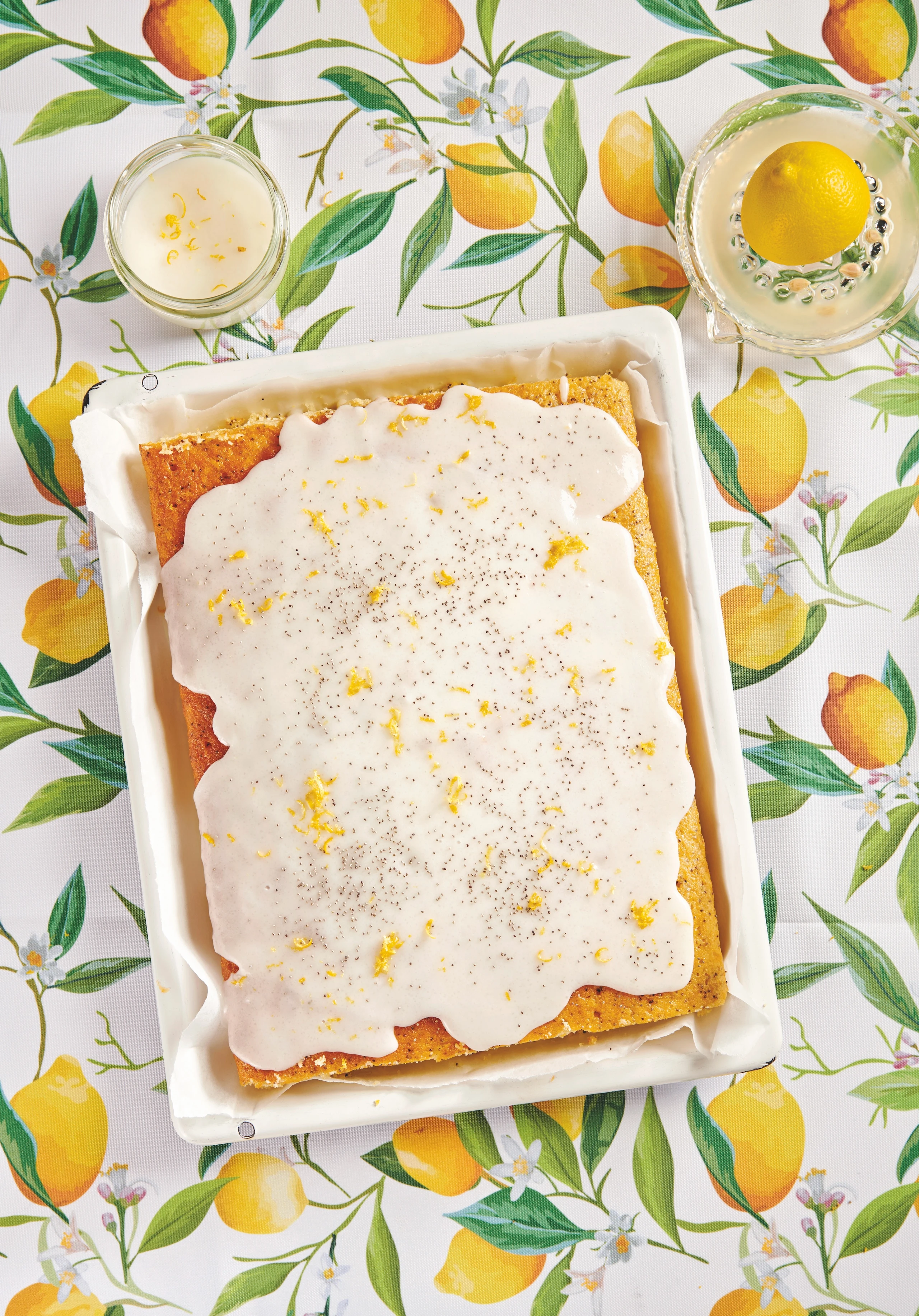 Zitronen-Mohnblechkuchen