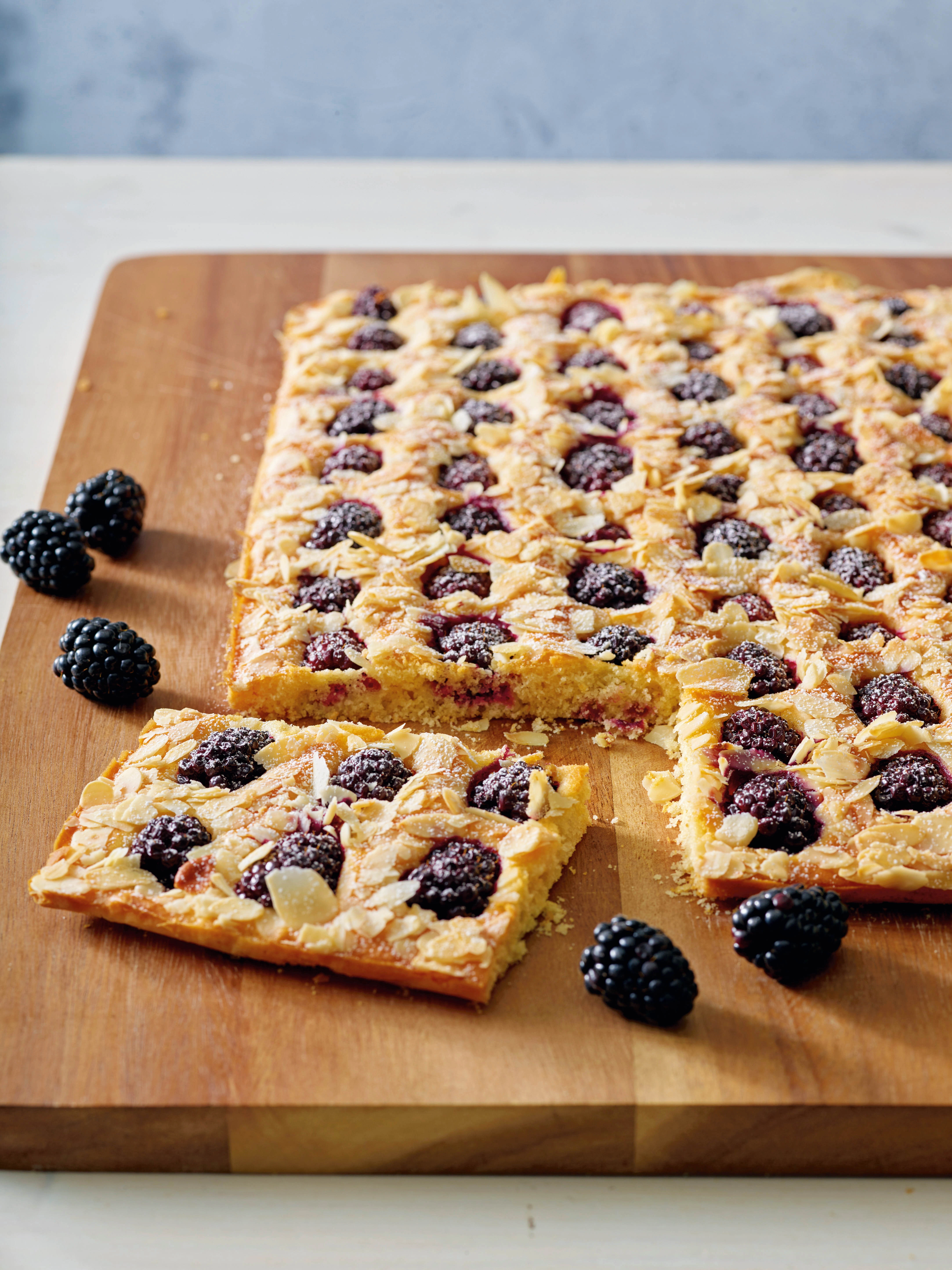 Brombeer-Joghurt-Torte Brombeer-Joghurt-Torte