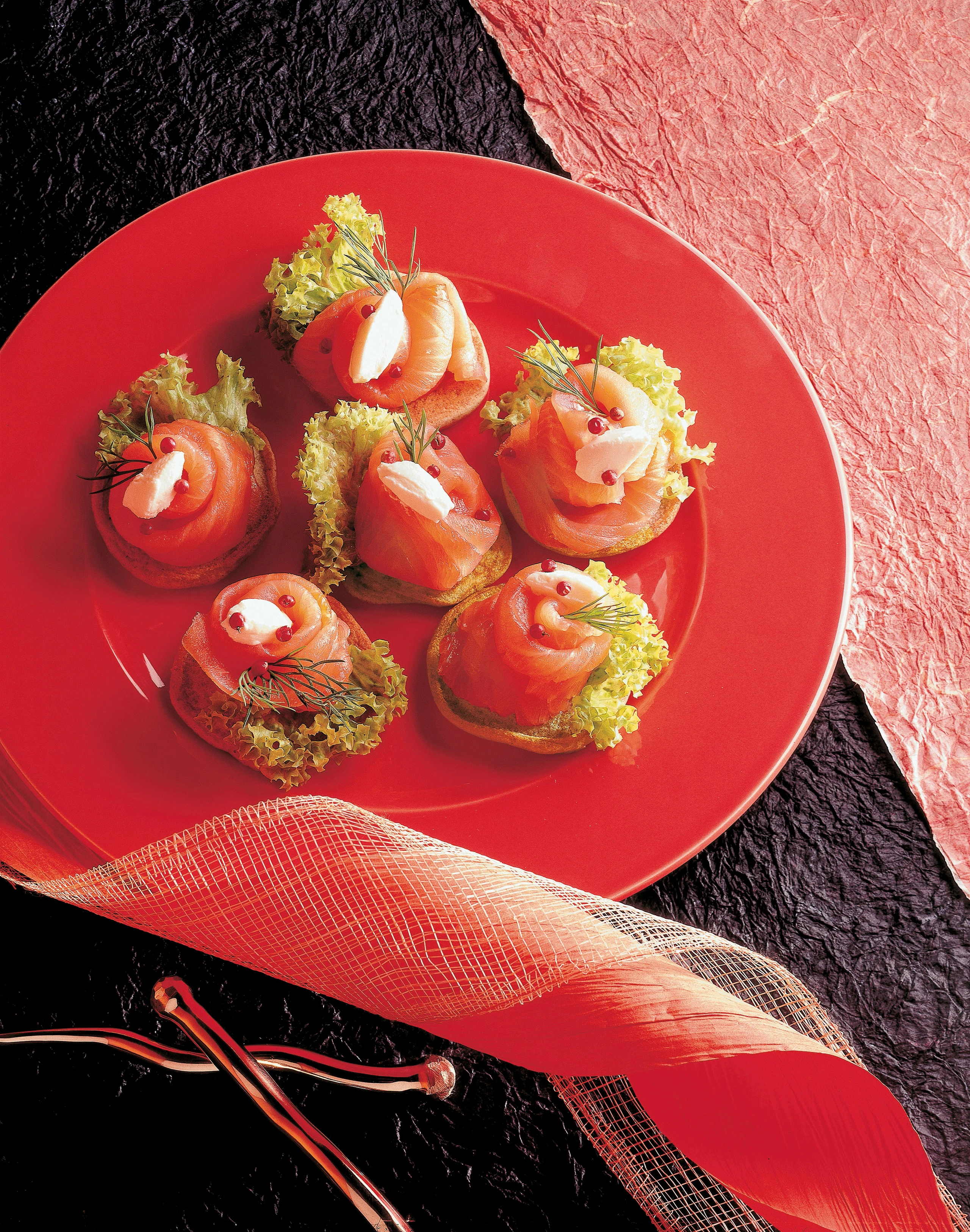 Räucherlachs auf Blinis