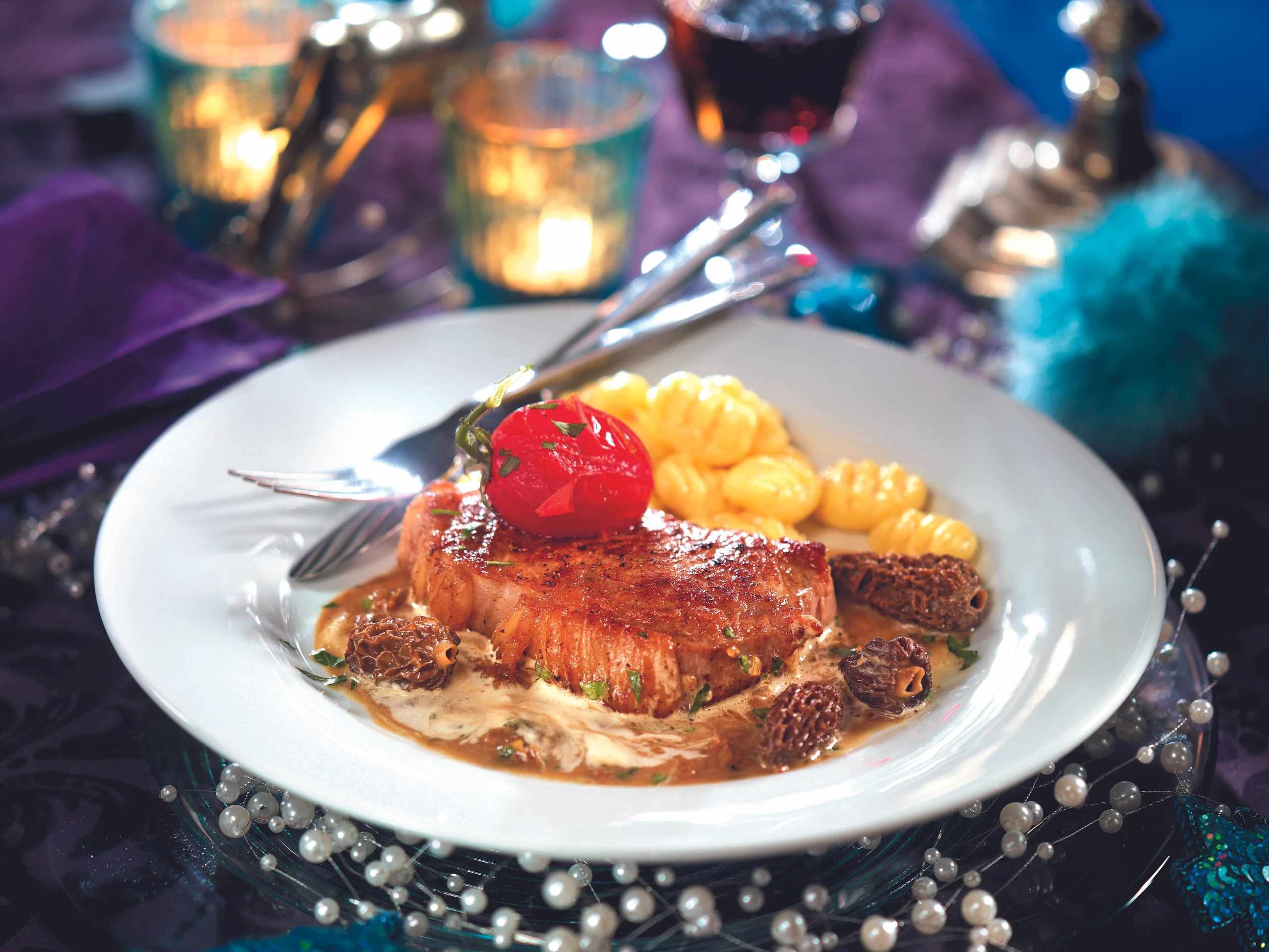 Kalbssteak mit Morcheln und Vanille-Gnocchi