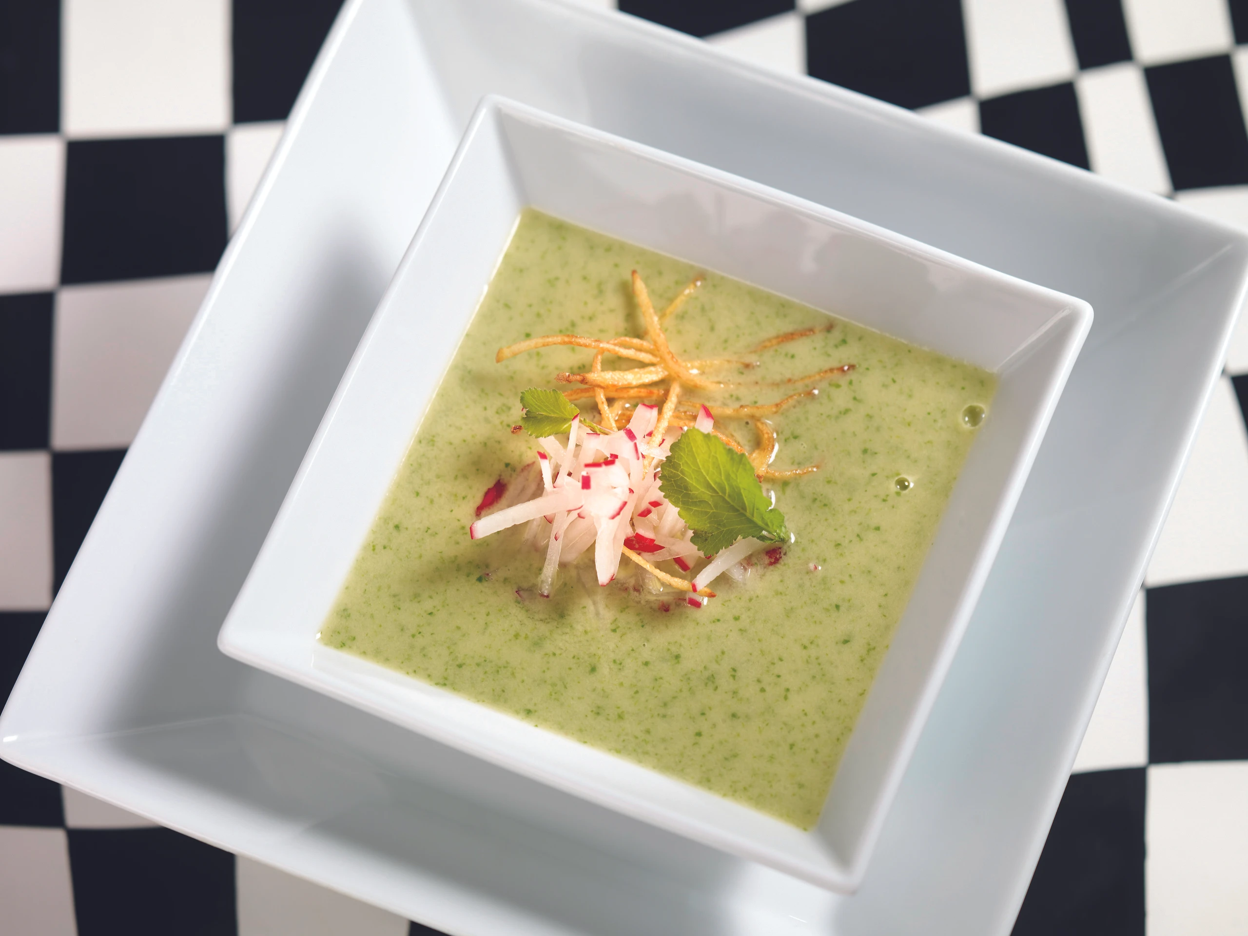 Radieschensuppe mit Rahm