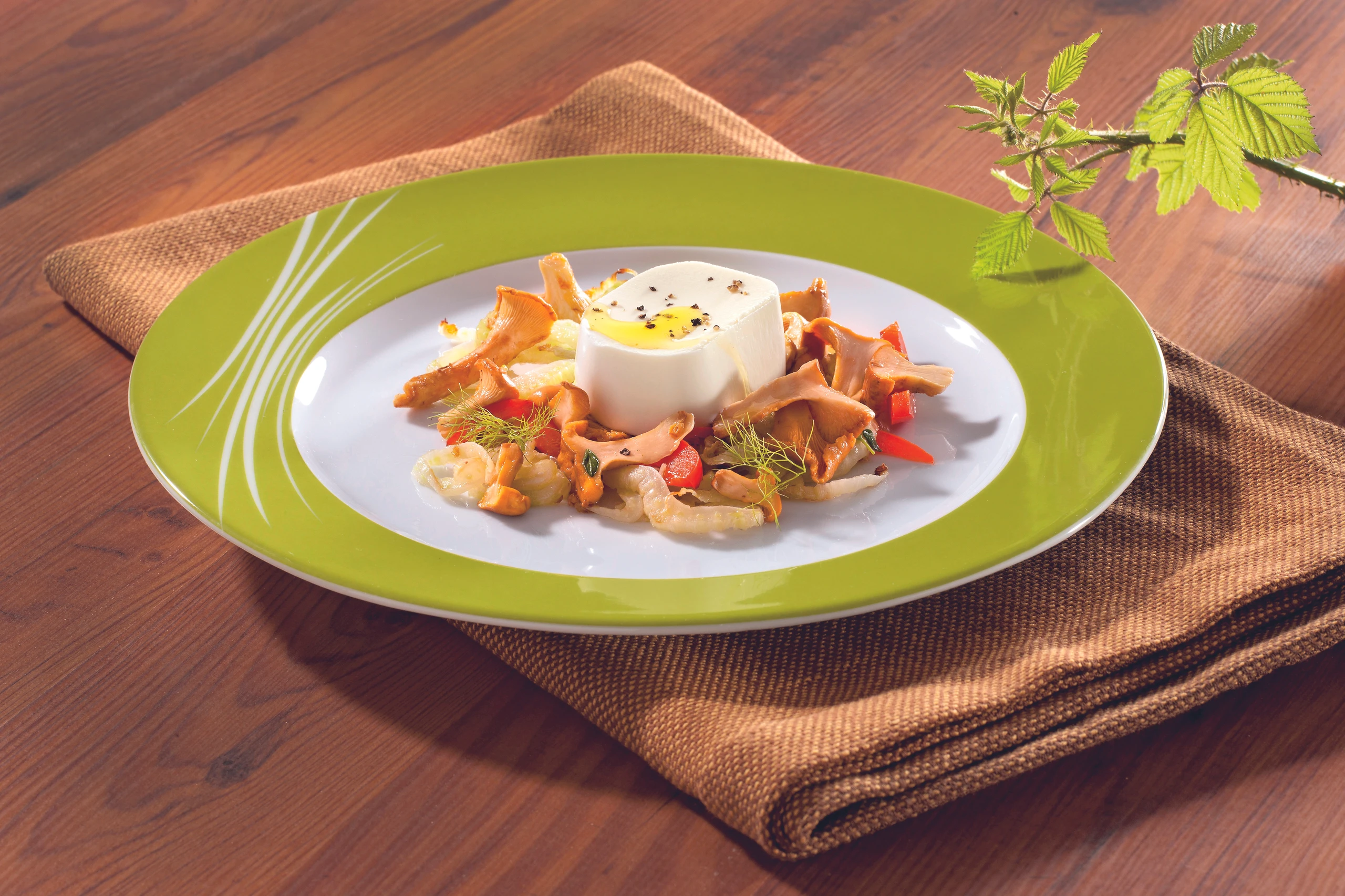 Frischkäse mit Eierschwammerln