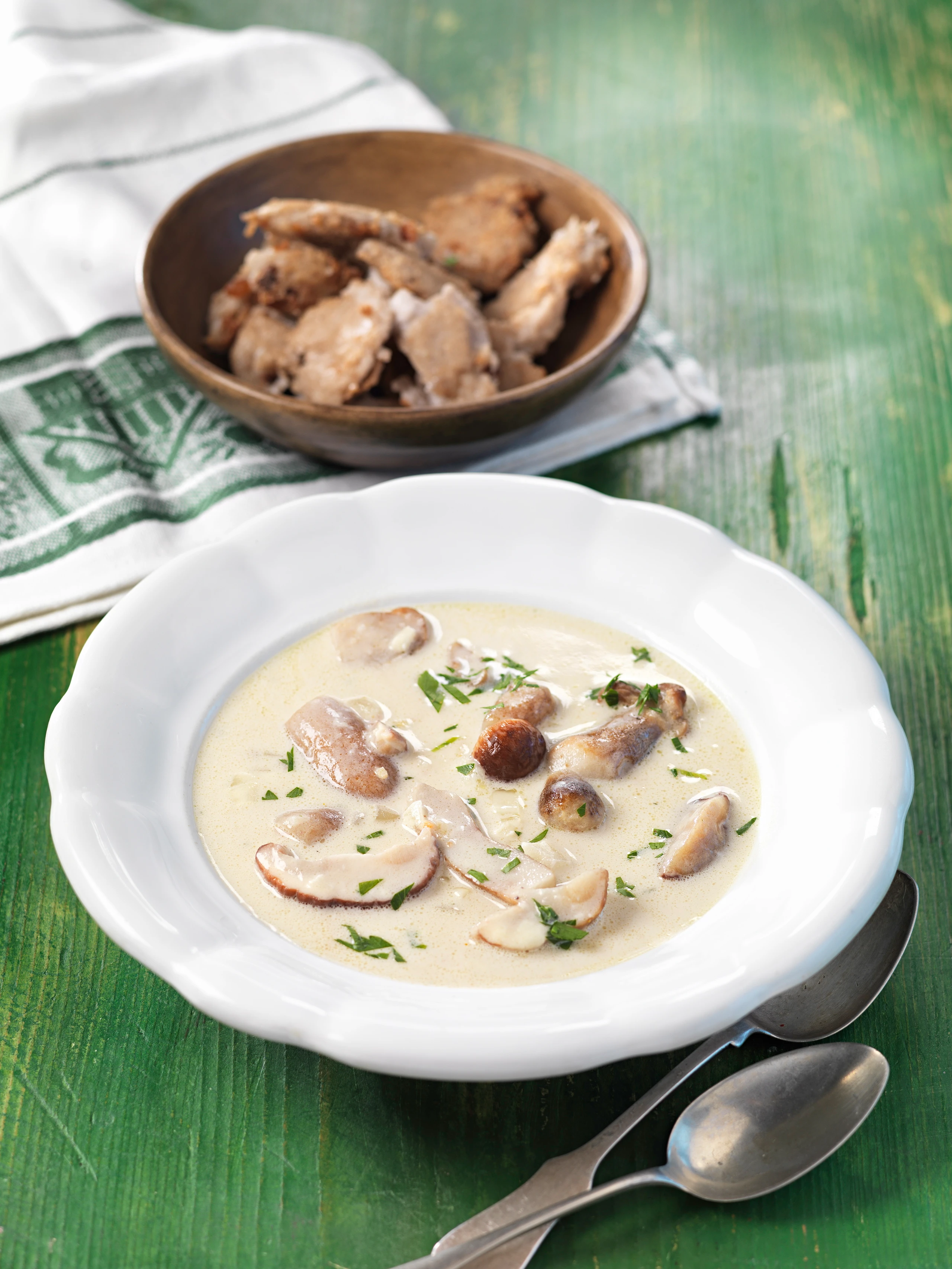 Schwammerlsuppe mit Heidensterz