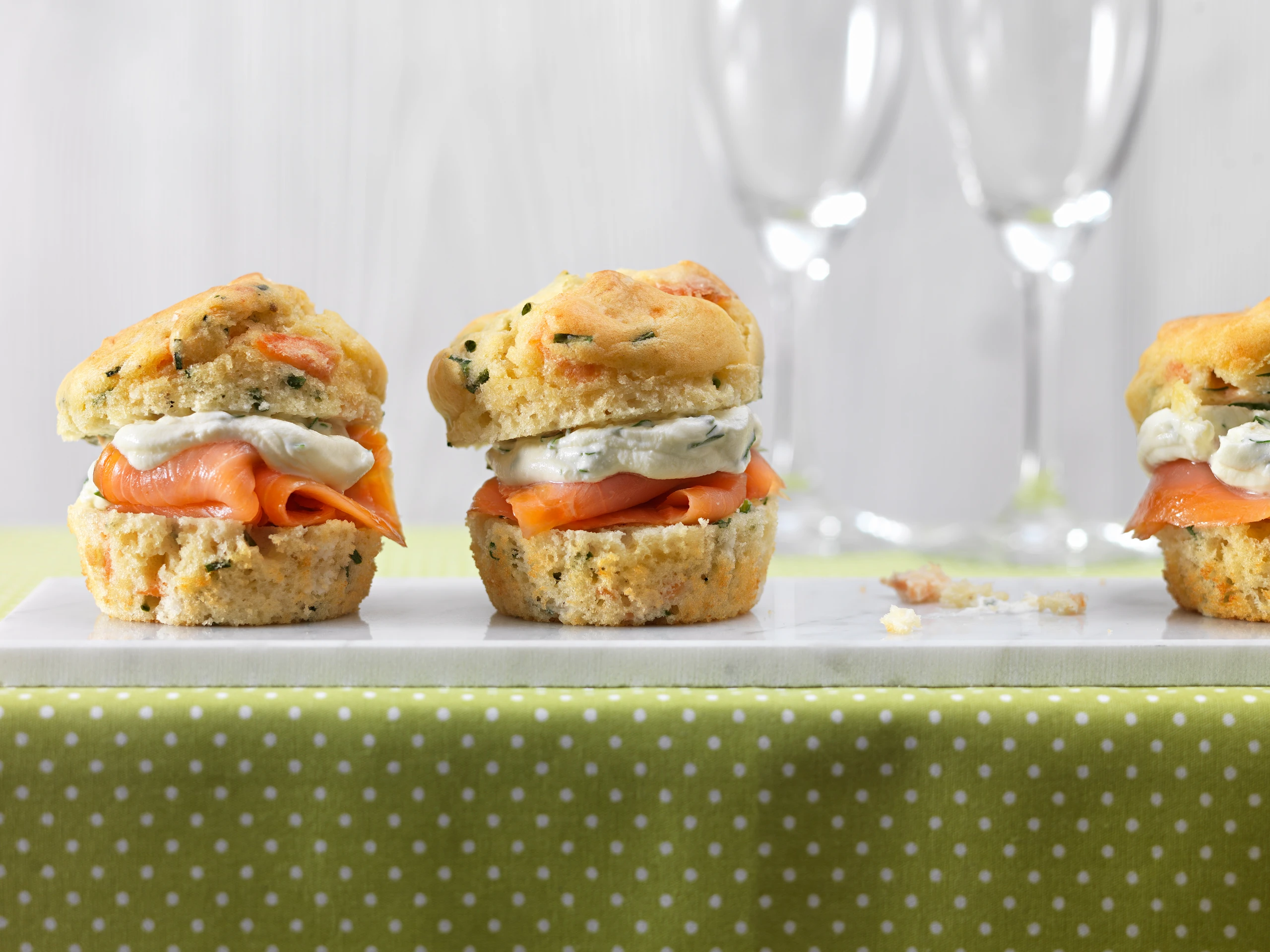 Lachs-Cupcakes mit Frischkäsecreme