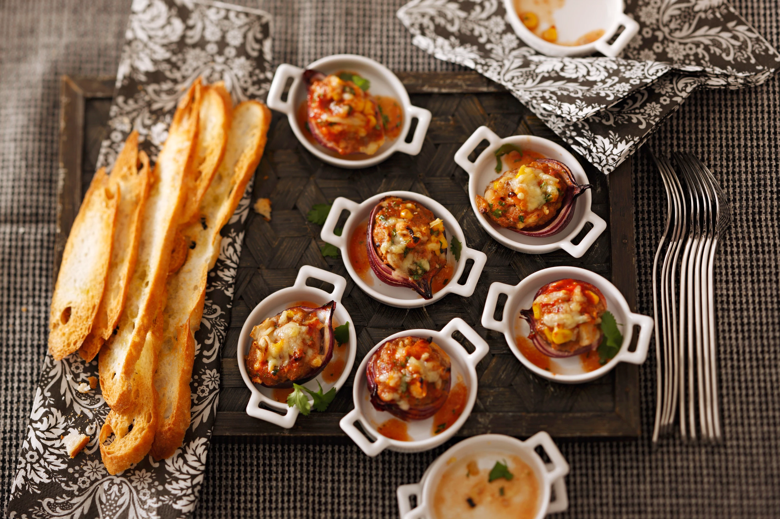 Überbackene Zwiebeln mit Rindsfaschiertem