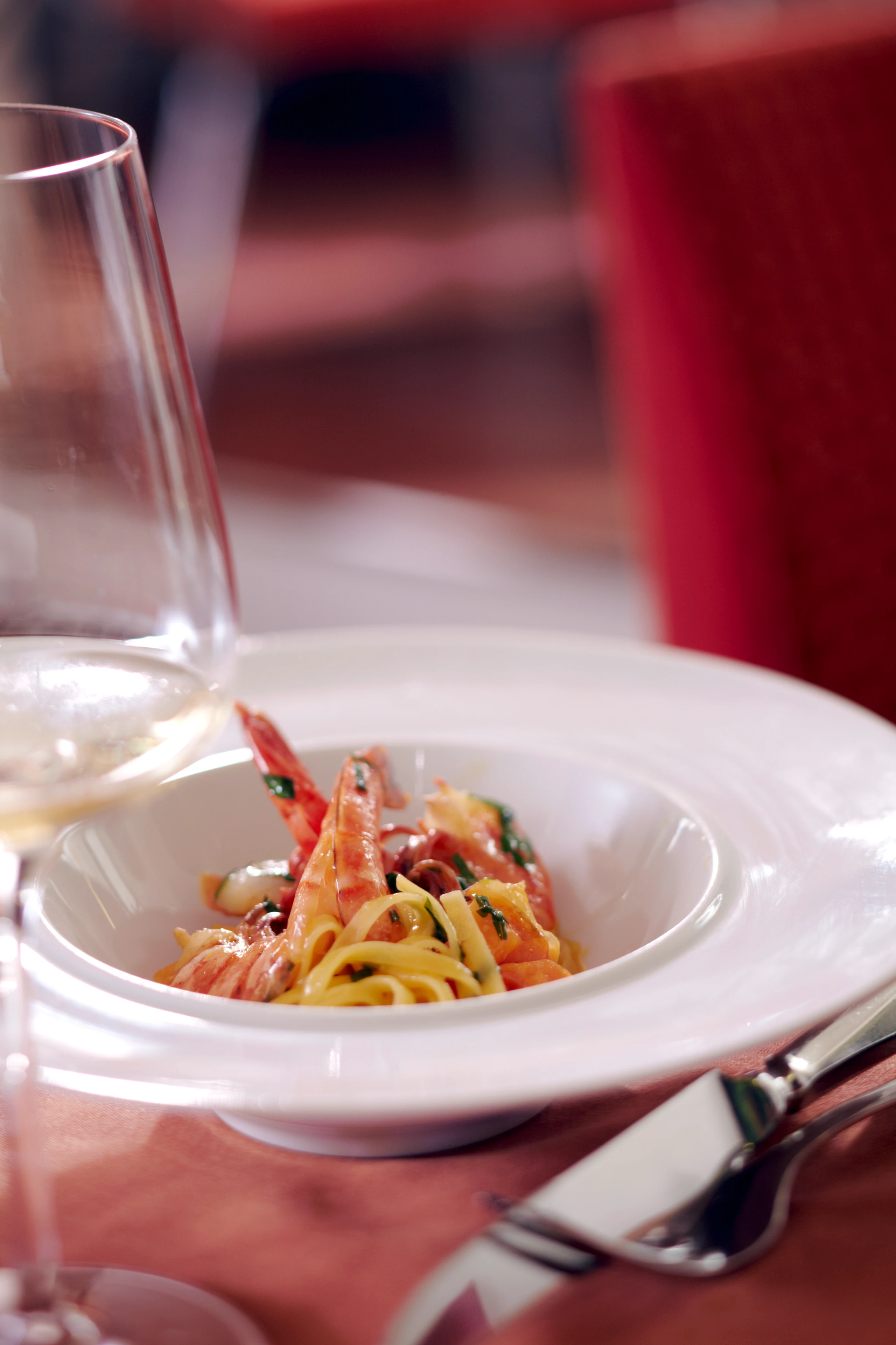 Tagliatelle mit Chili, Kürbis und Garnelen