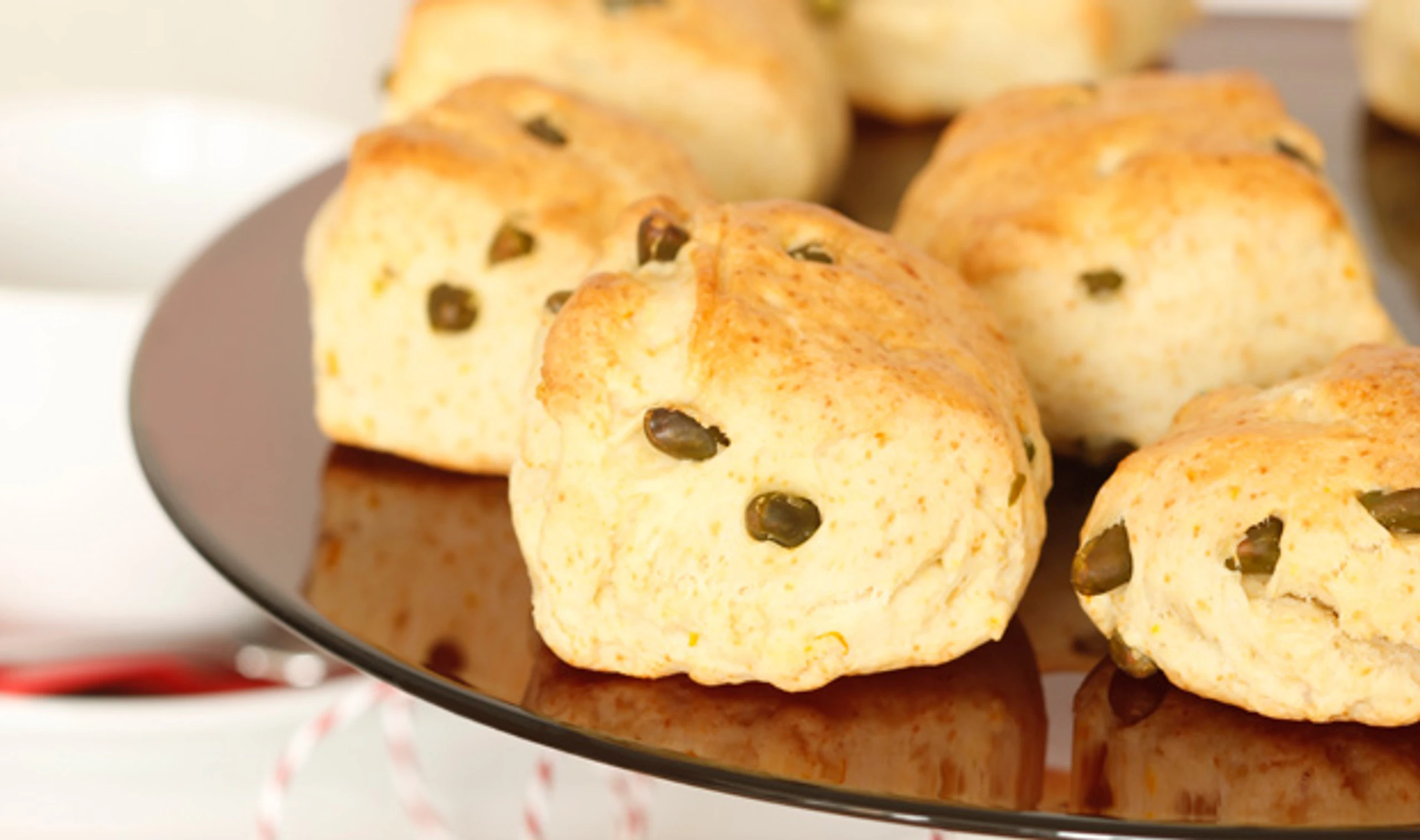 Orangen-Pistazien-Scones