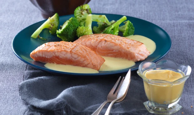 Lachs in Senfsauce