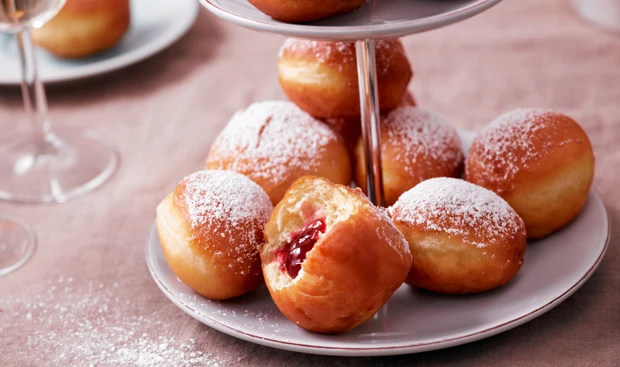 Himbeerkrapfen: Finis Feinstes März-Rezept