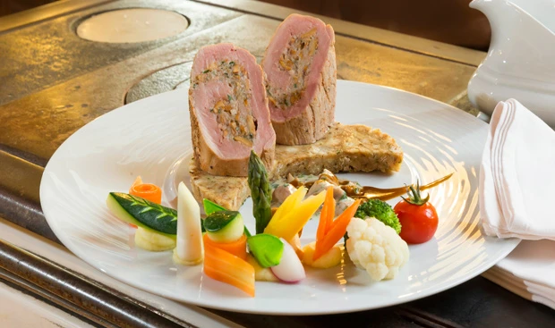 Schweinsfilet mit Schwammerlfülle