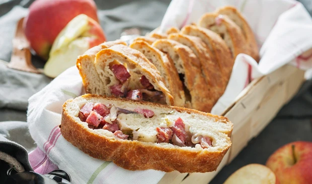 Salami-Fenchel-Brot