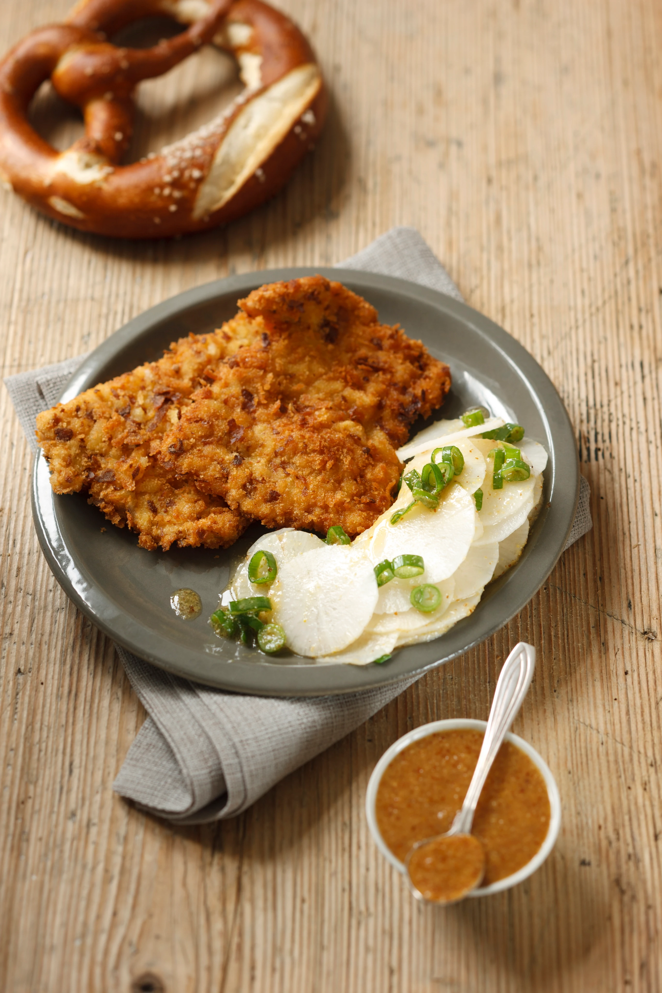 Schnitzel in Brezelpanier