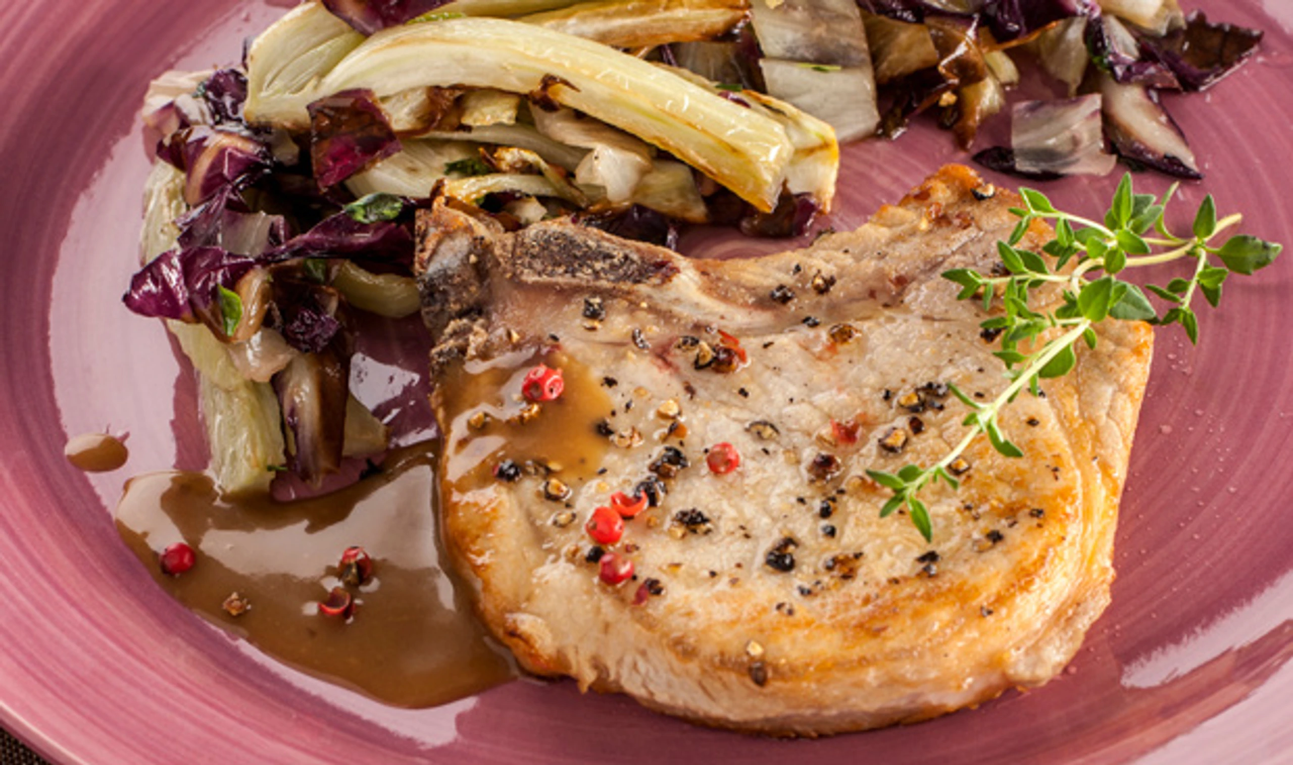 Kotelett mit Fenchel und Radicchio