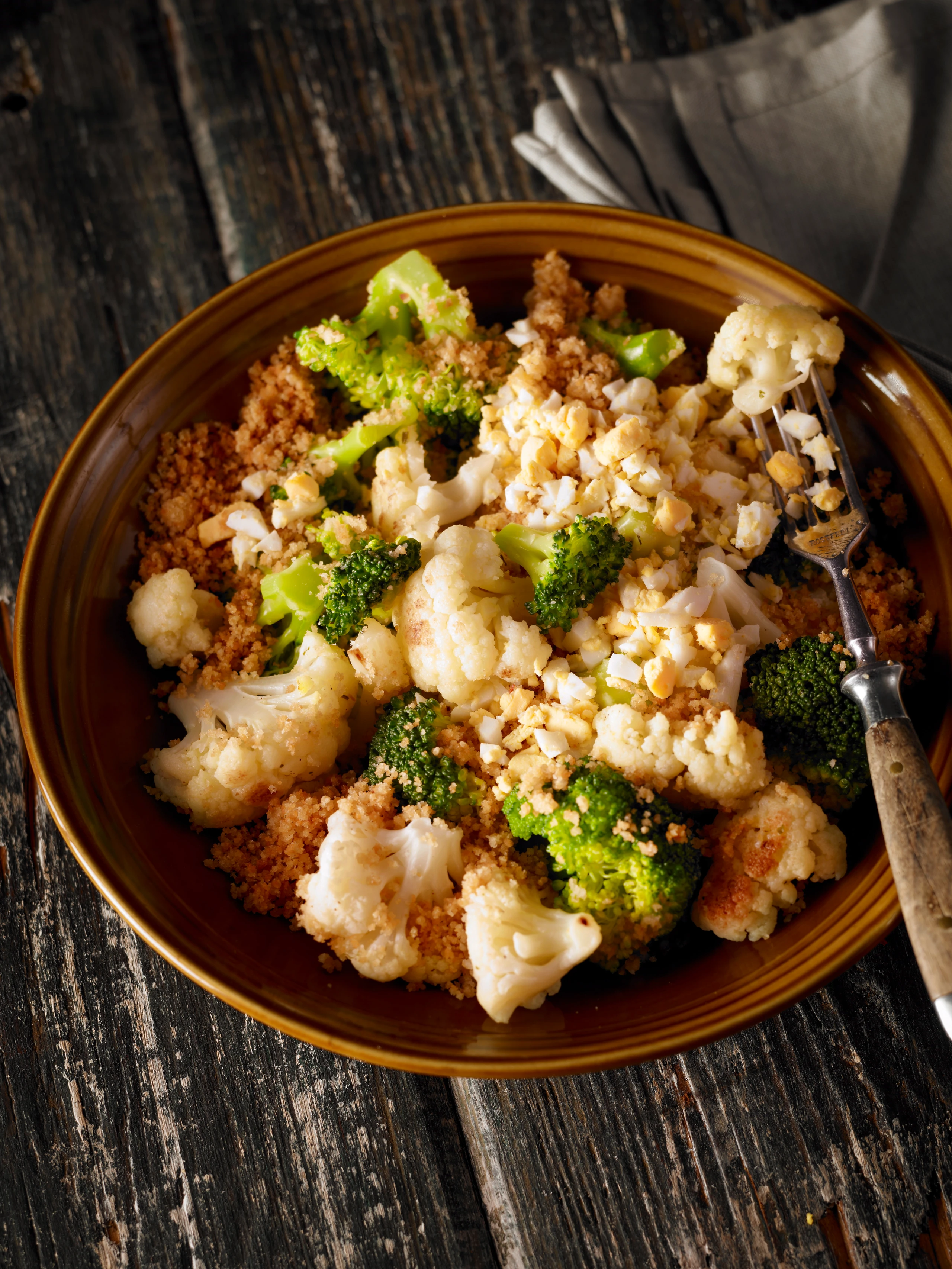 Karfiol und Brokkoli mit Butterbröseln