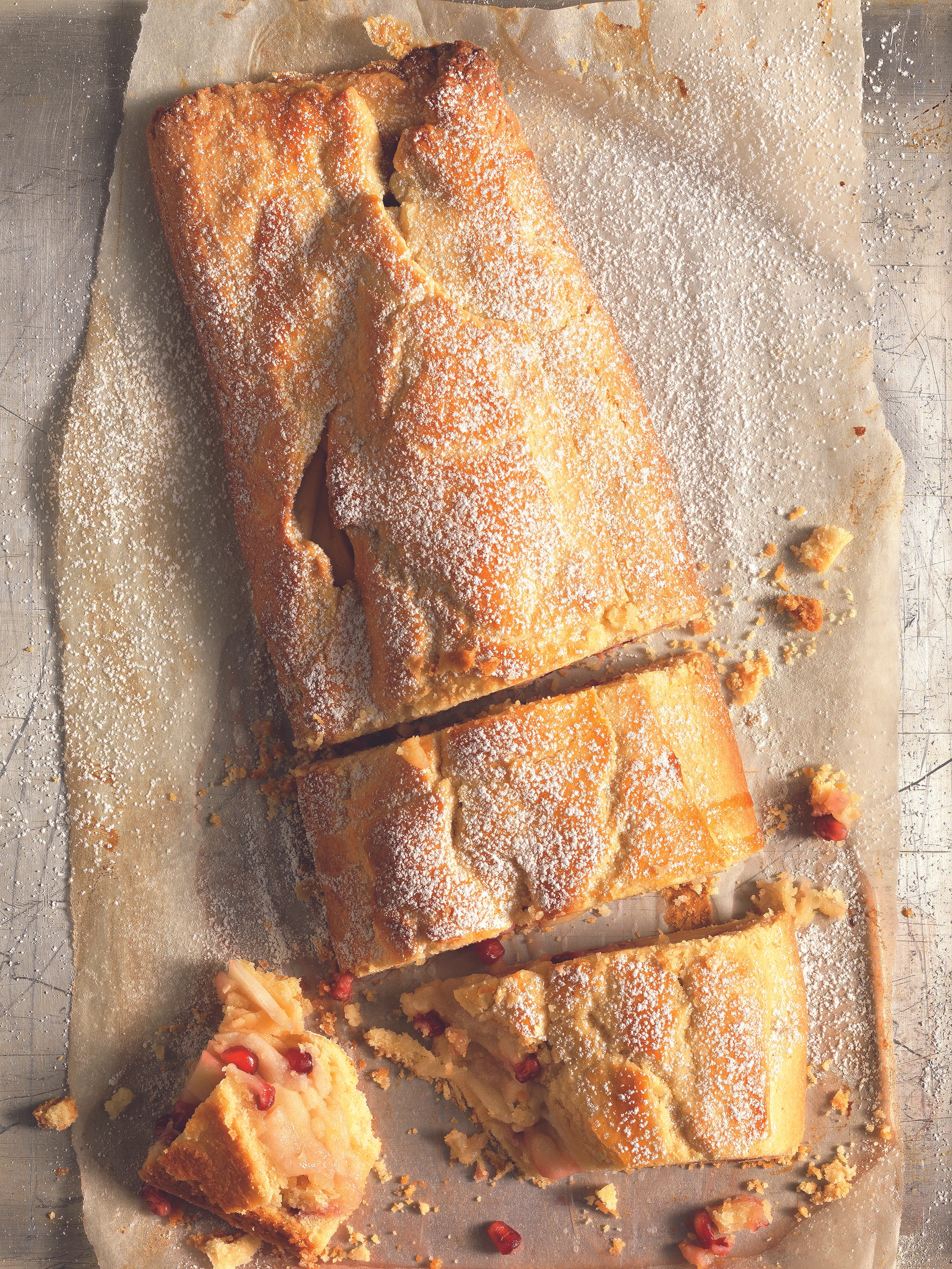 Birnenstrudel mit Granatapfel