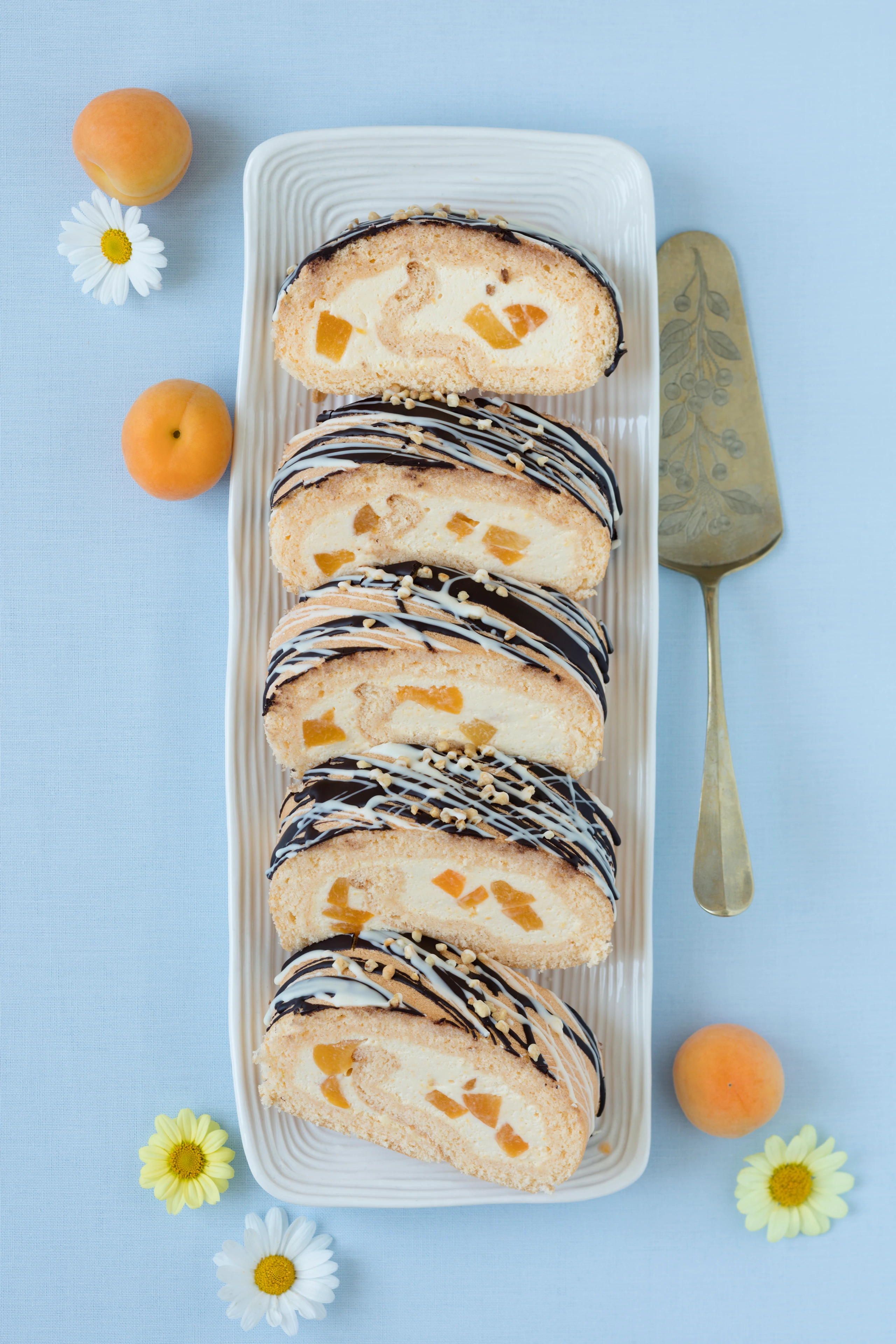 Marillencreme-Roulade