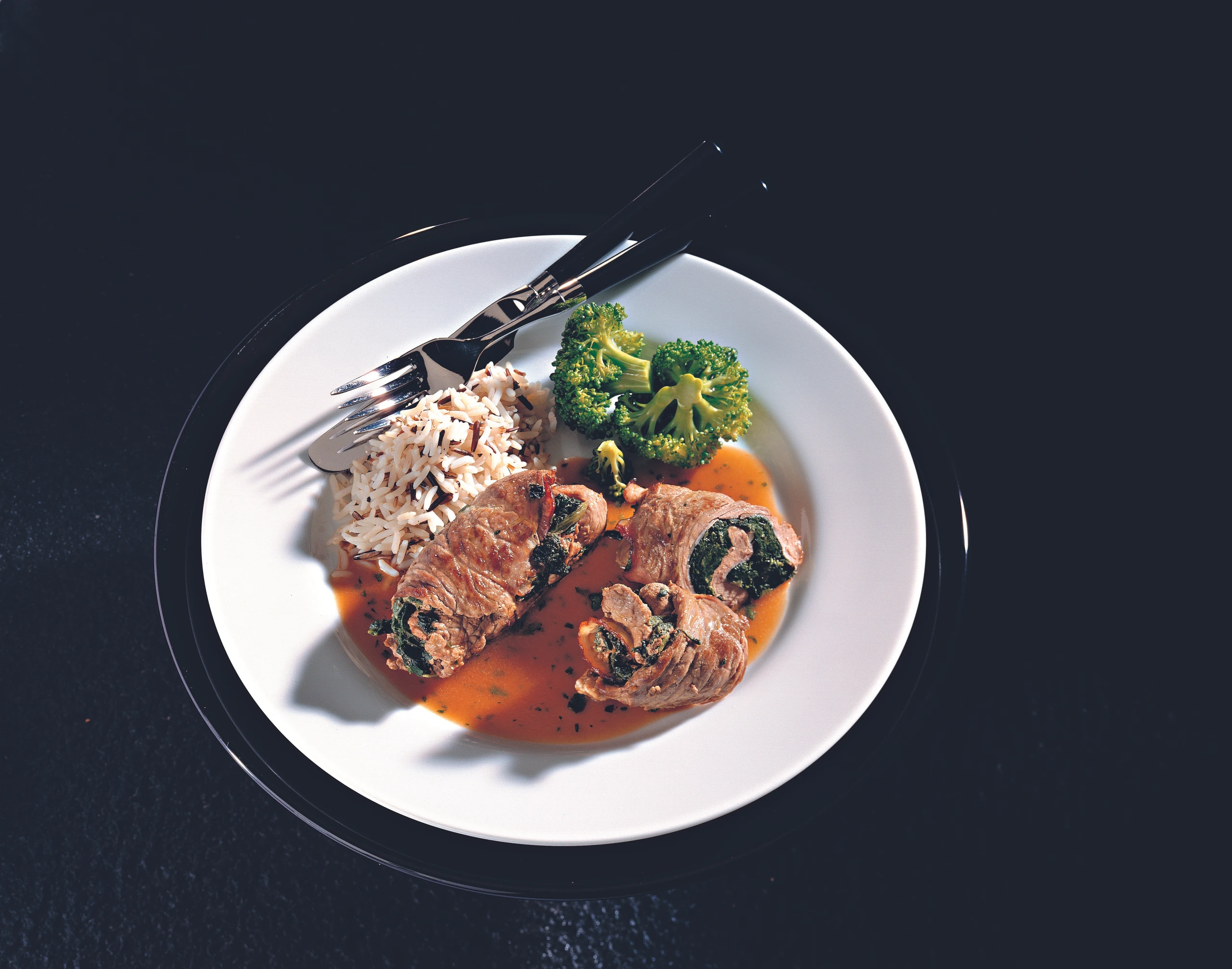 Lammröllchen mit Knoblauchspinat