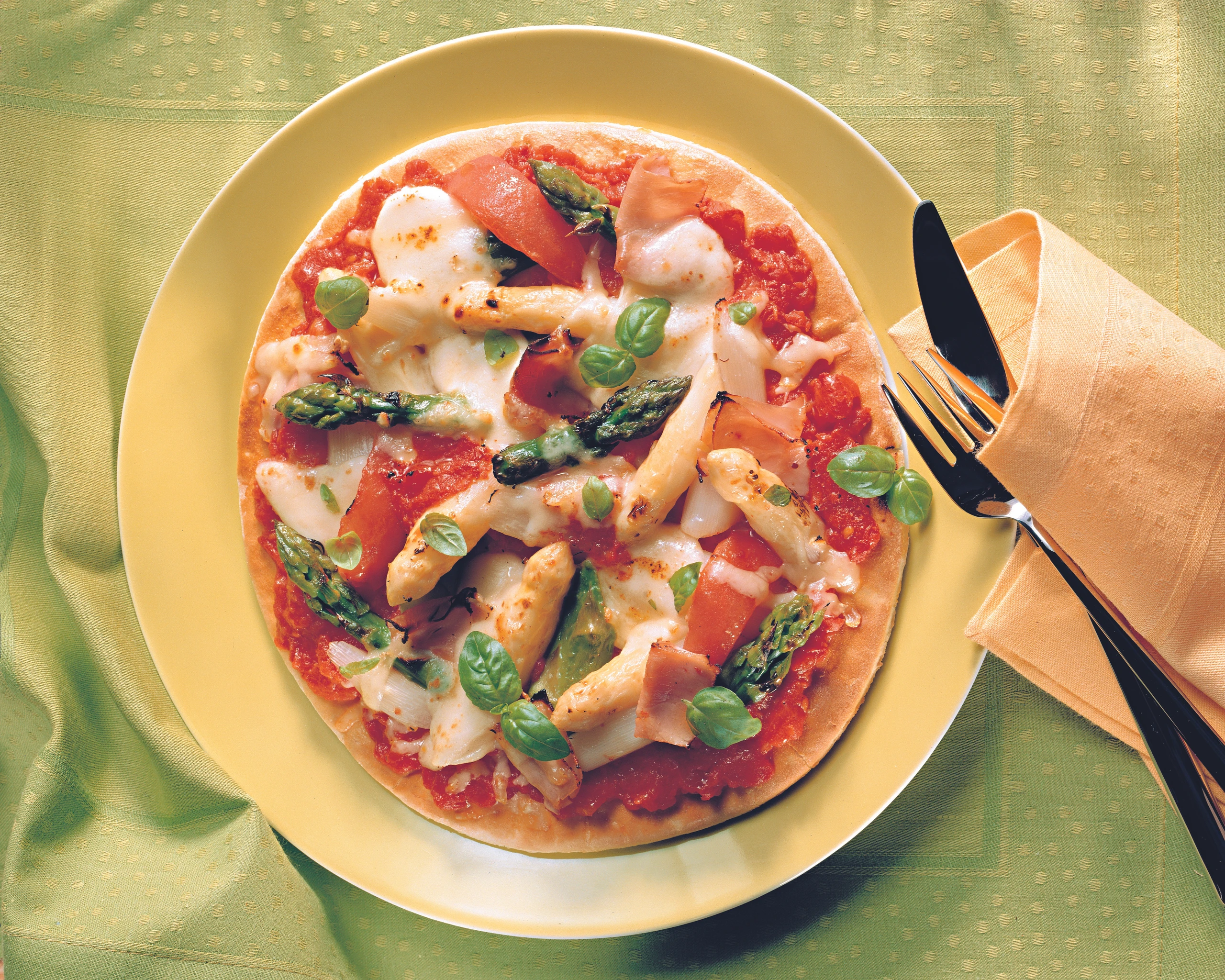 Spargel-Pizza