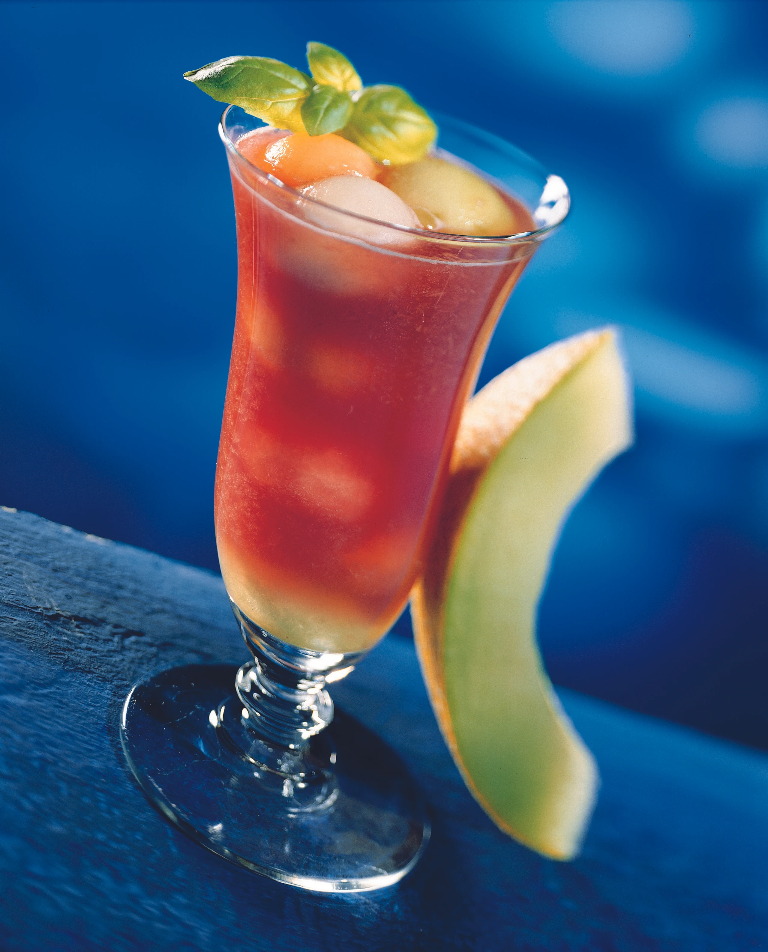 Melonen-Rotwein-Bowle