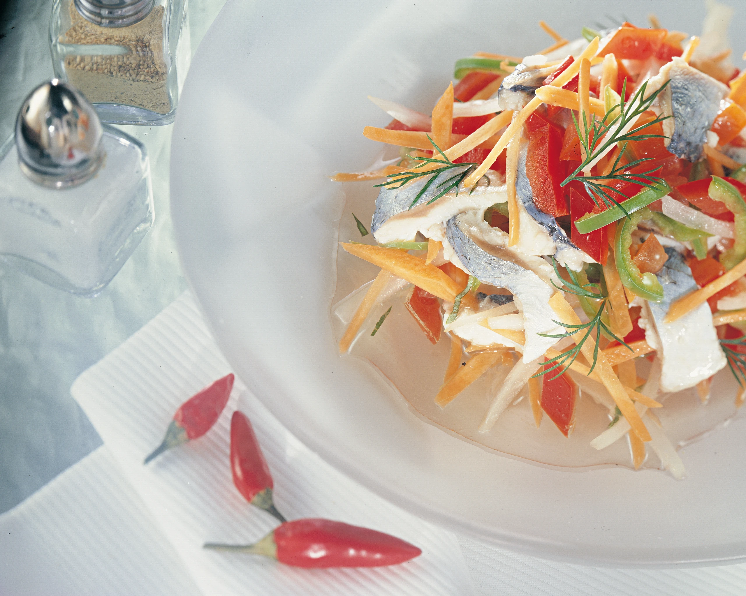 Rohkostsalat mit Russenfilets