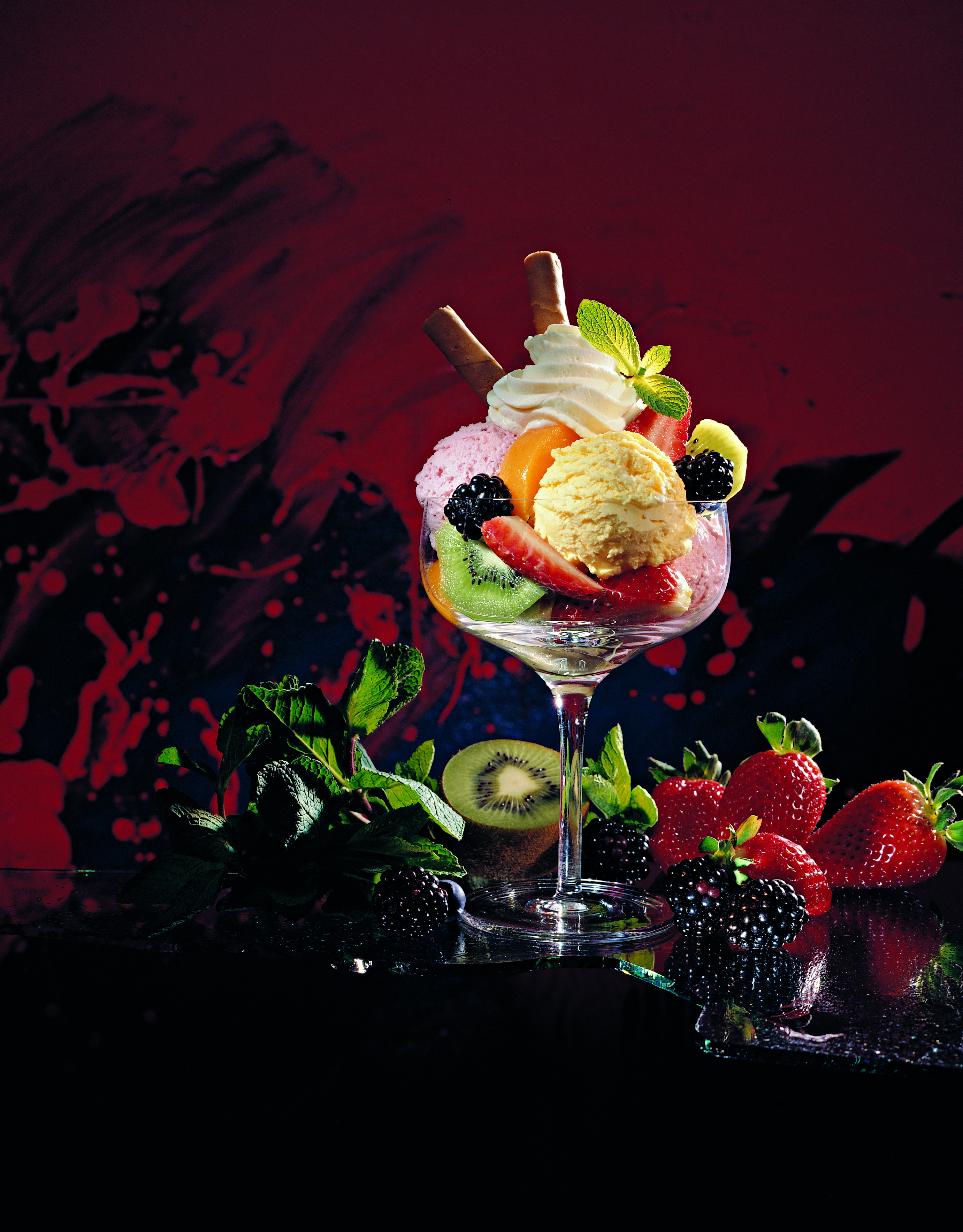 Früchte-Eisbecher