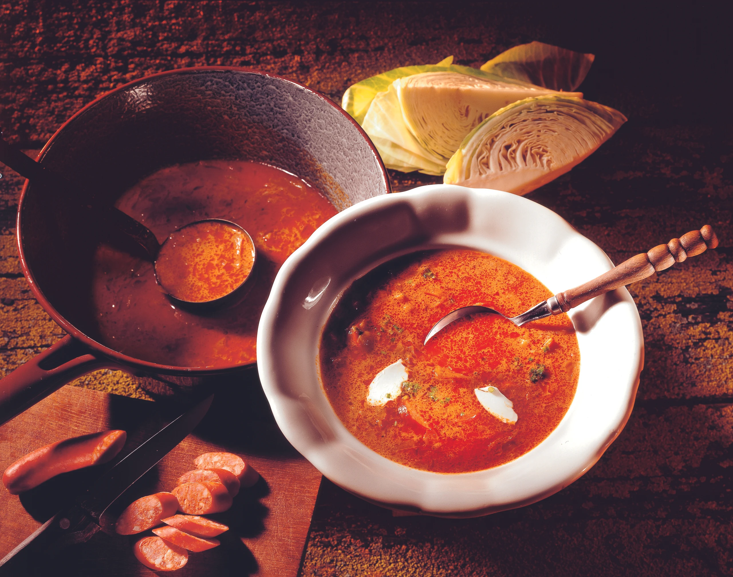 Krautsuppe mit Debreziner