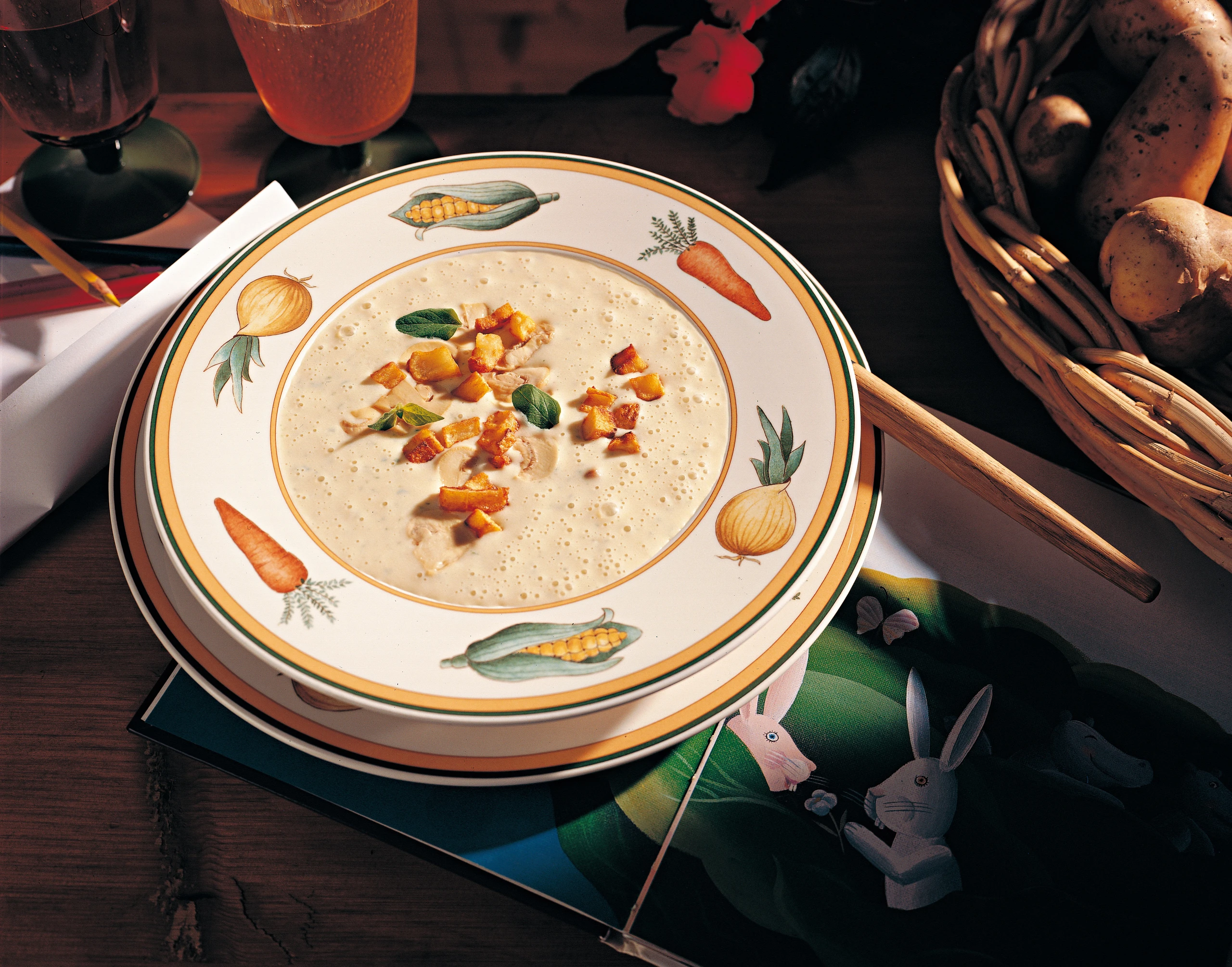 Erdäpfelsuppe mit Champignons