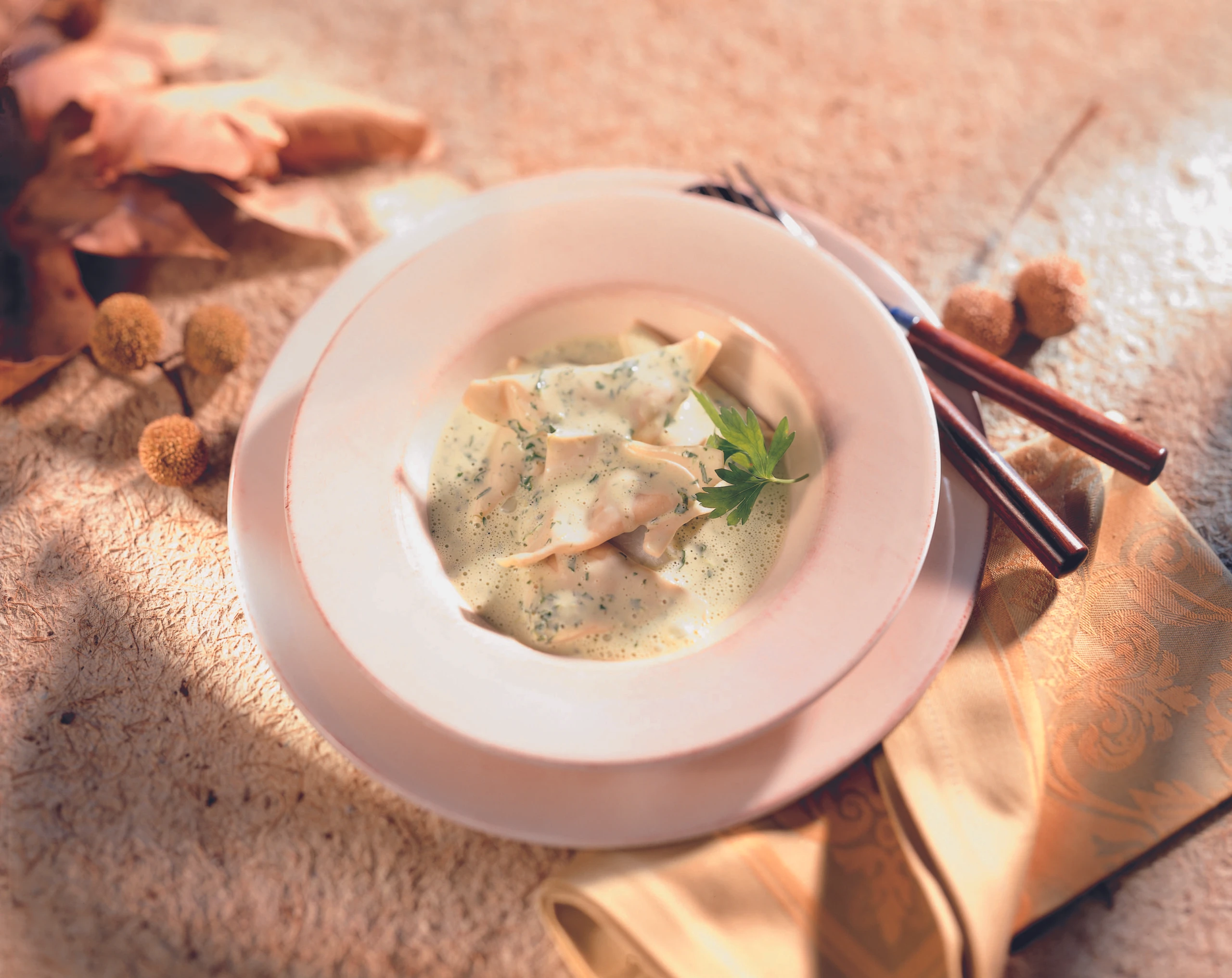 Nudelteigtascherl mit Thunfisch-Oliven-Fülle