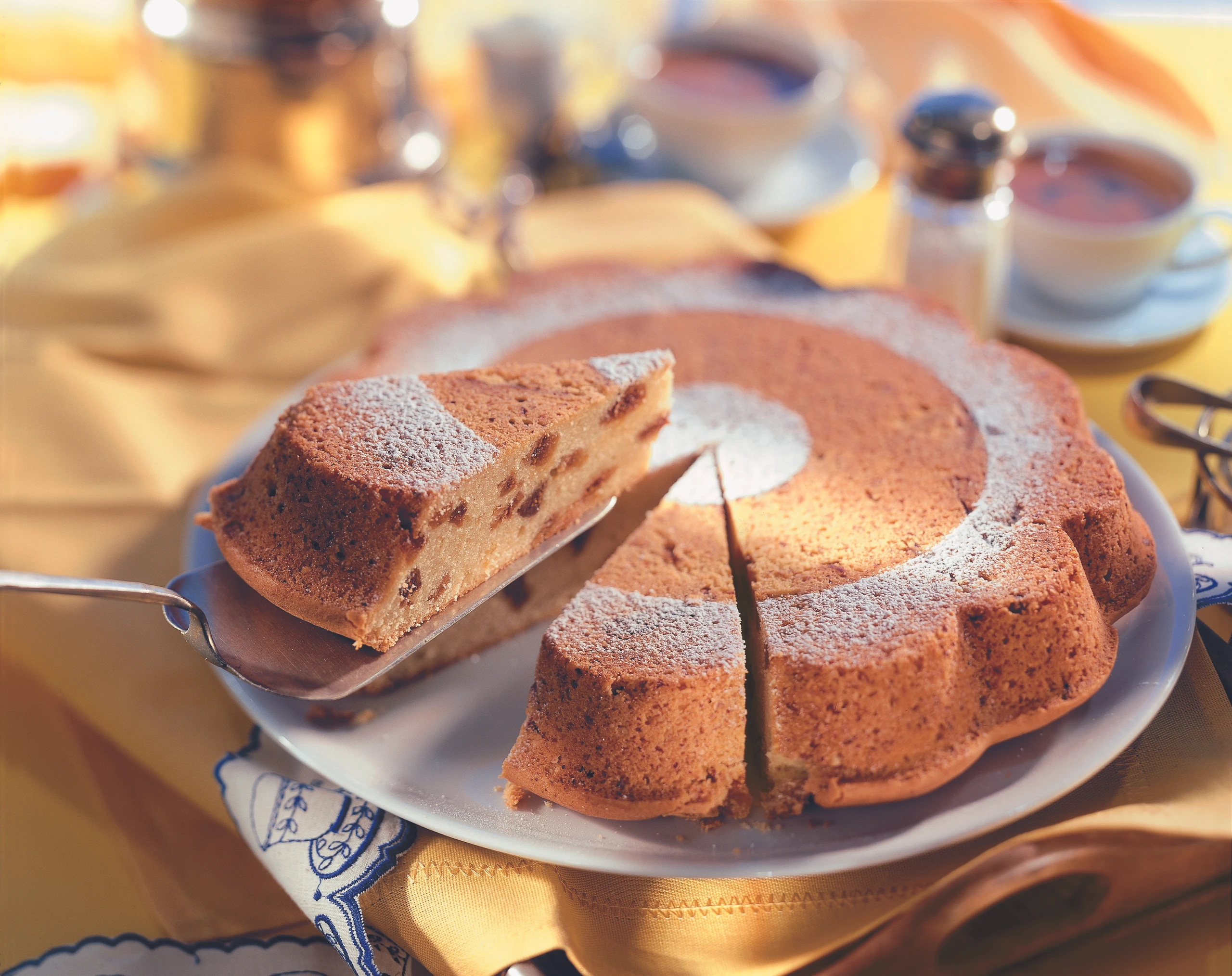 Dattel-Feigenkuchen