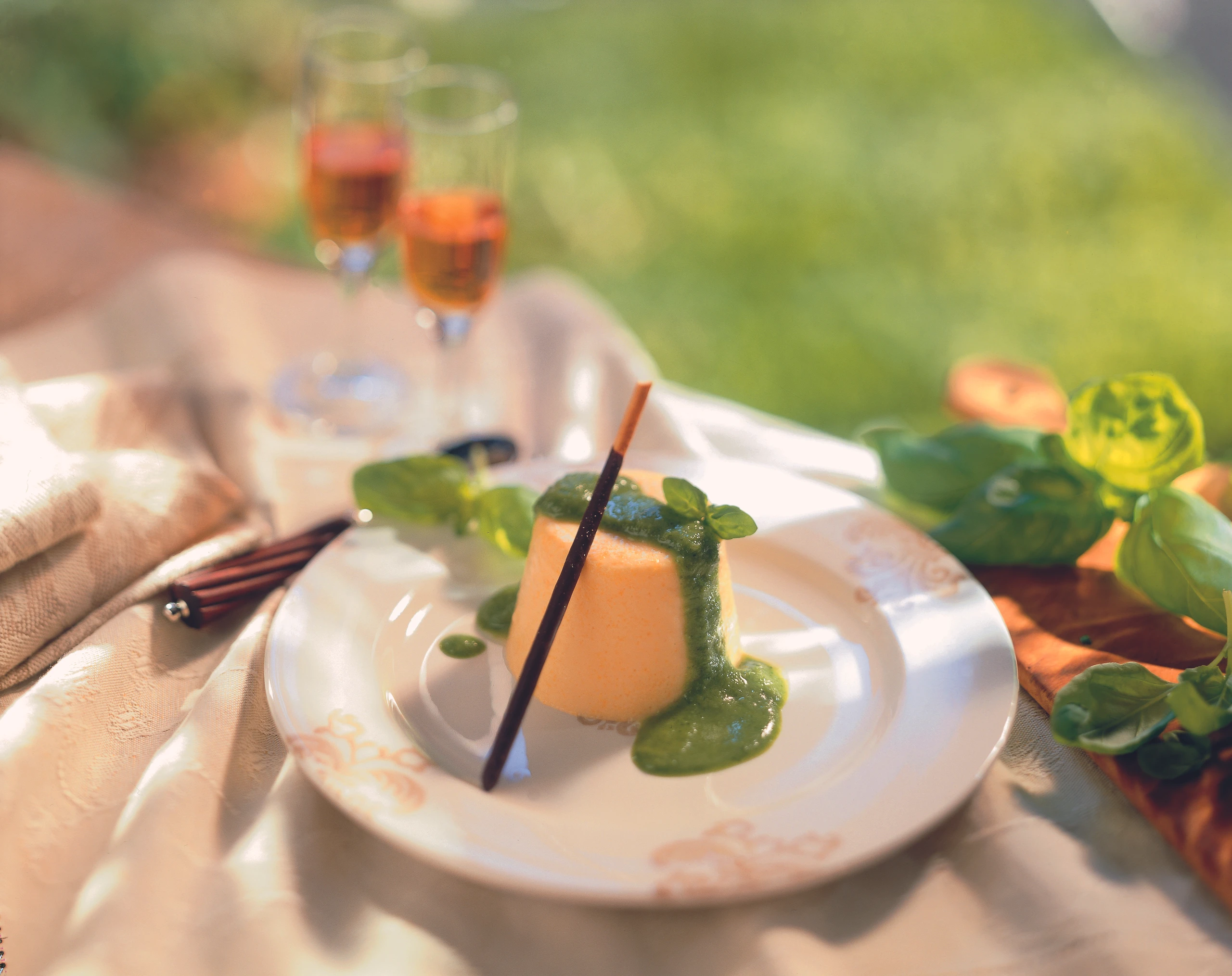 Pfirsichcreme mit süßem Pesto