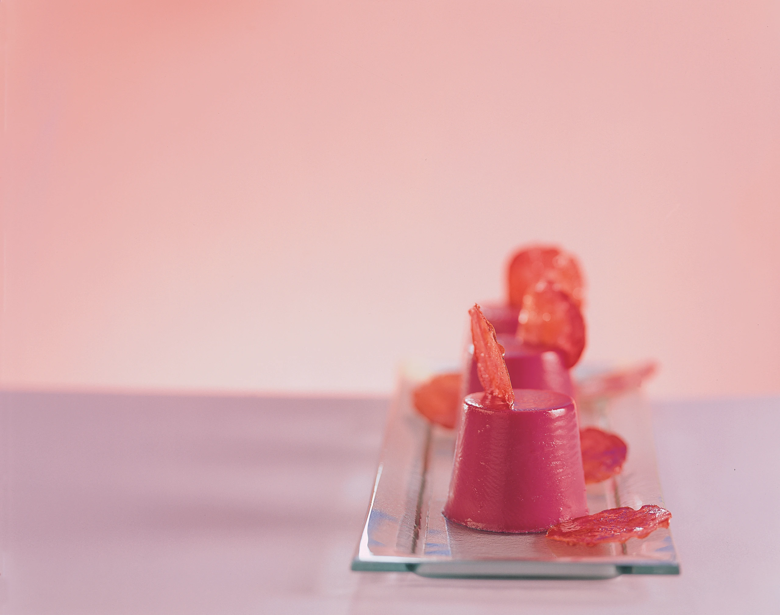 Rote-Rüben-Panna-Cotta mit weißer Schokolade