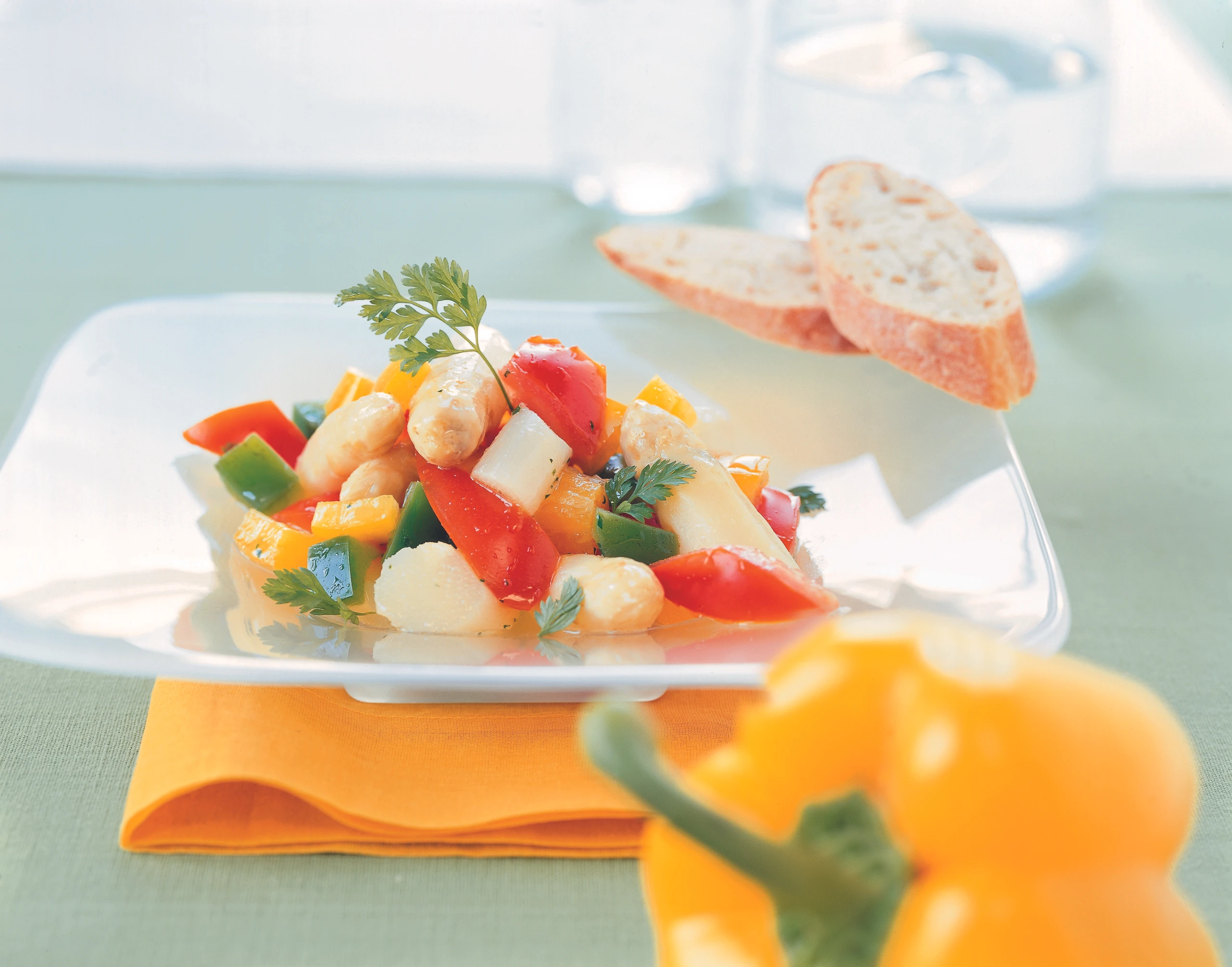 Bunter Spargelsalat