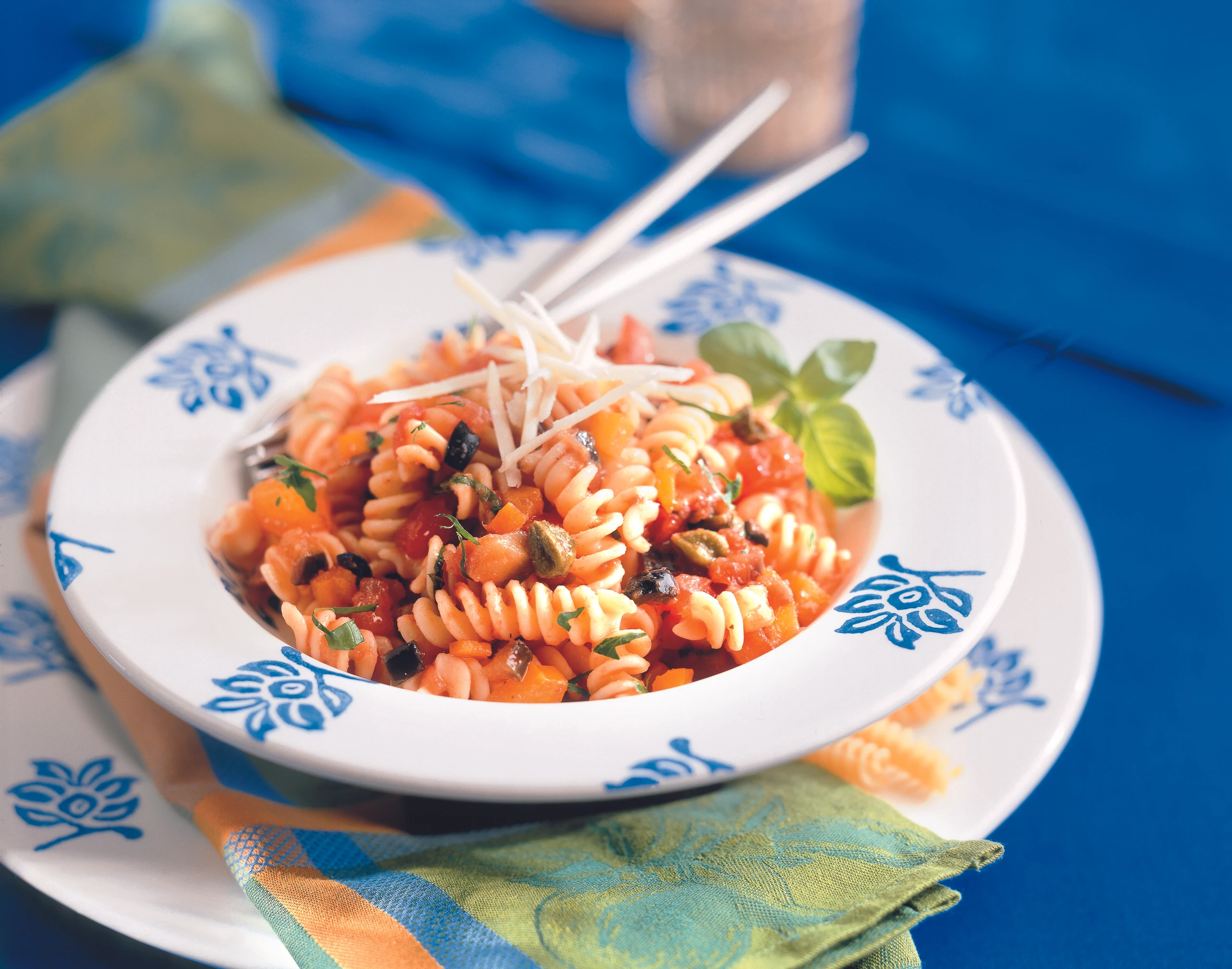 Nudeln mit Siracusana-Sauce