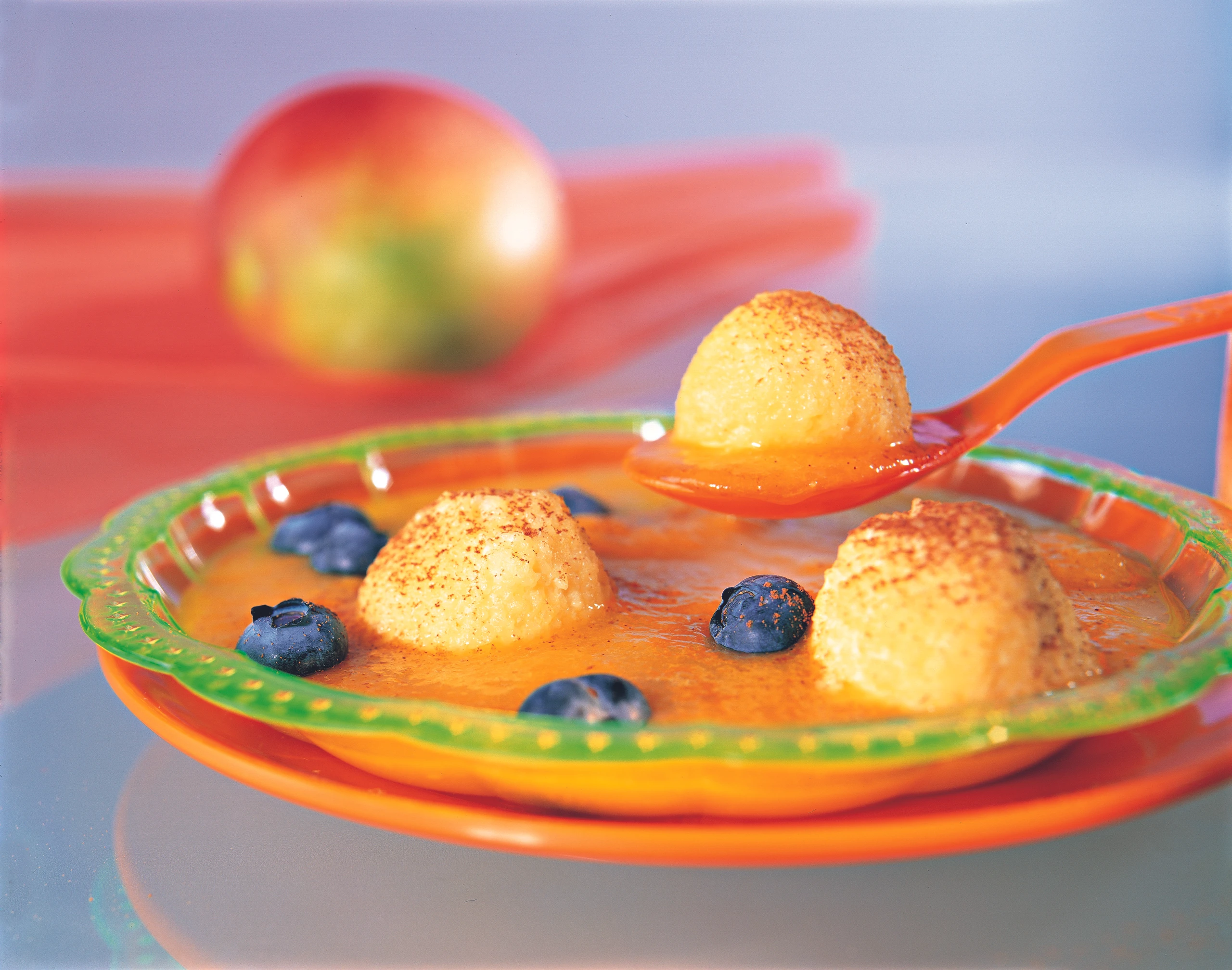 Mangosuppe mit süßen Bällchen