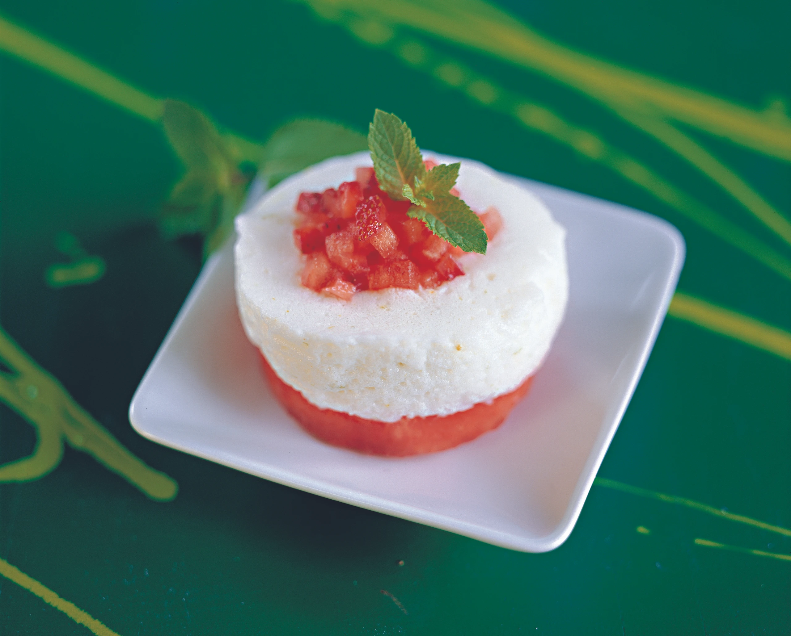Melonen-Törtchen mit Limettenmousse
