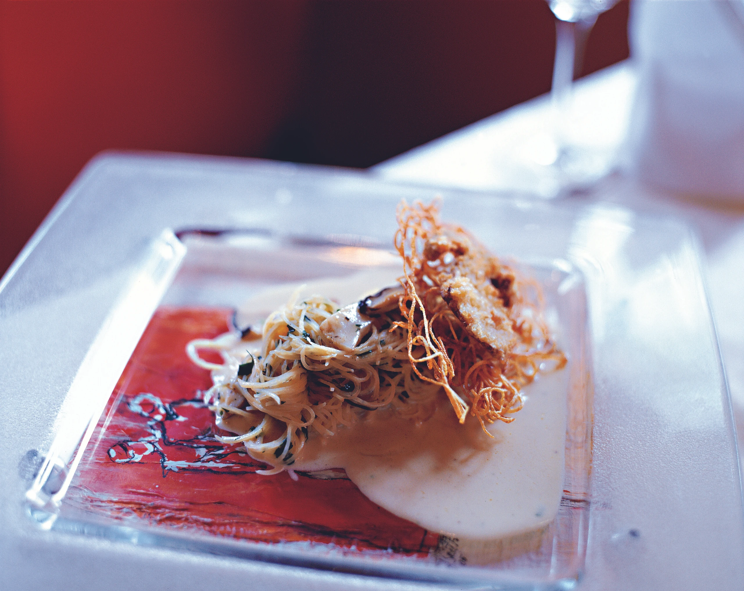 Erdäpfel-Spaghetti mit Steinpilzen