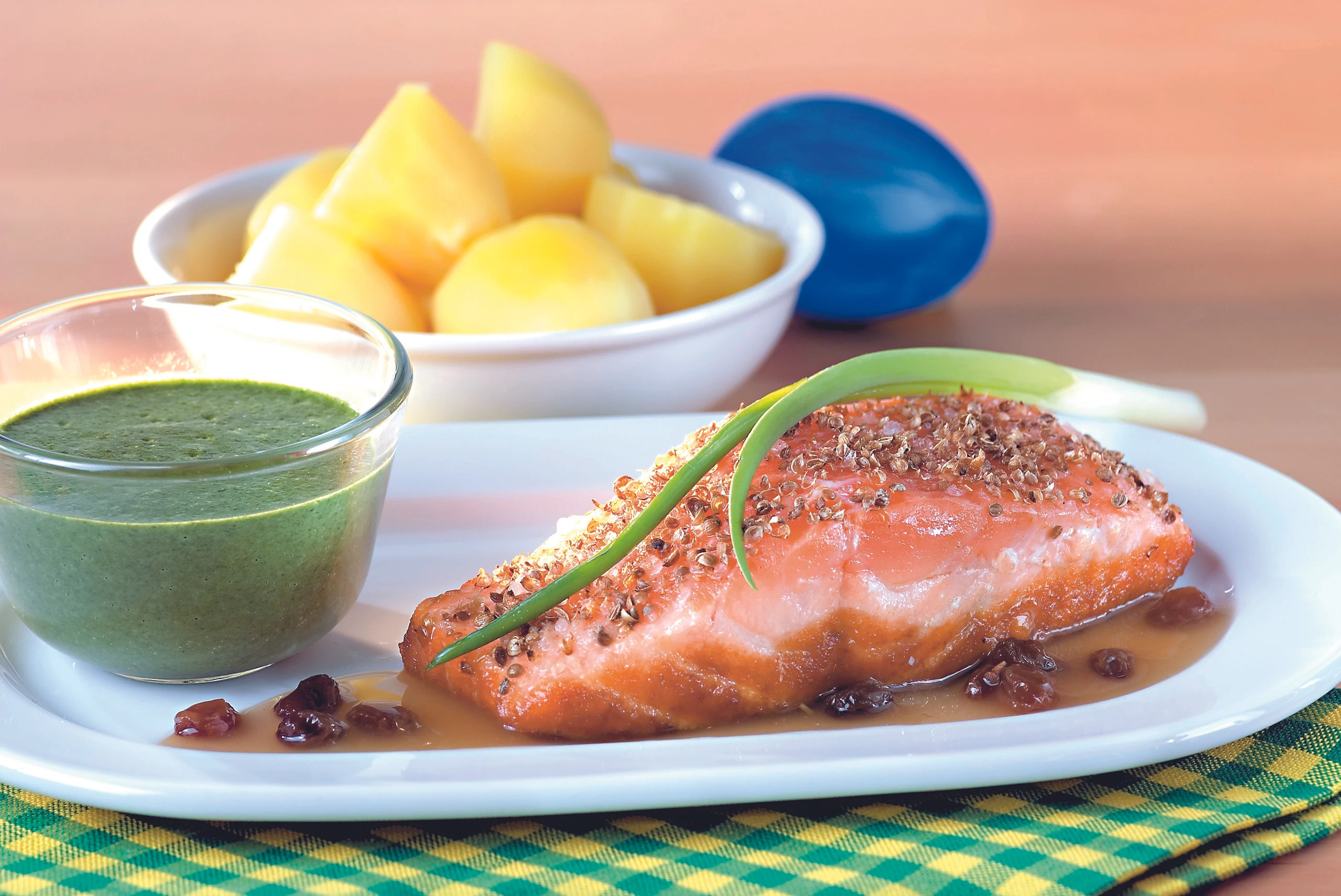 Lachs mit Korinthensauce